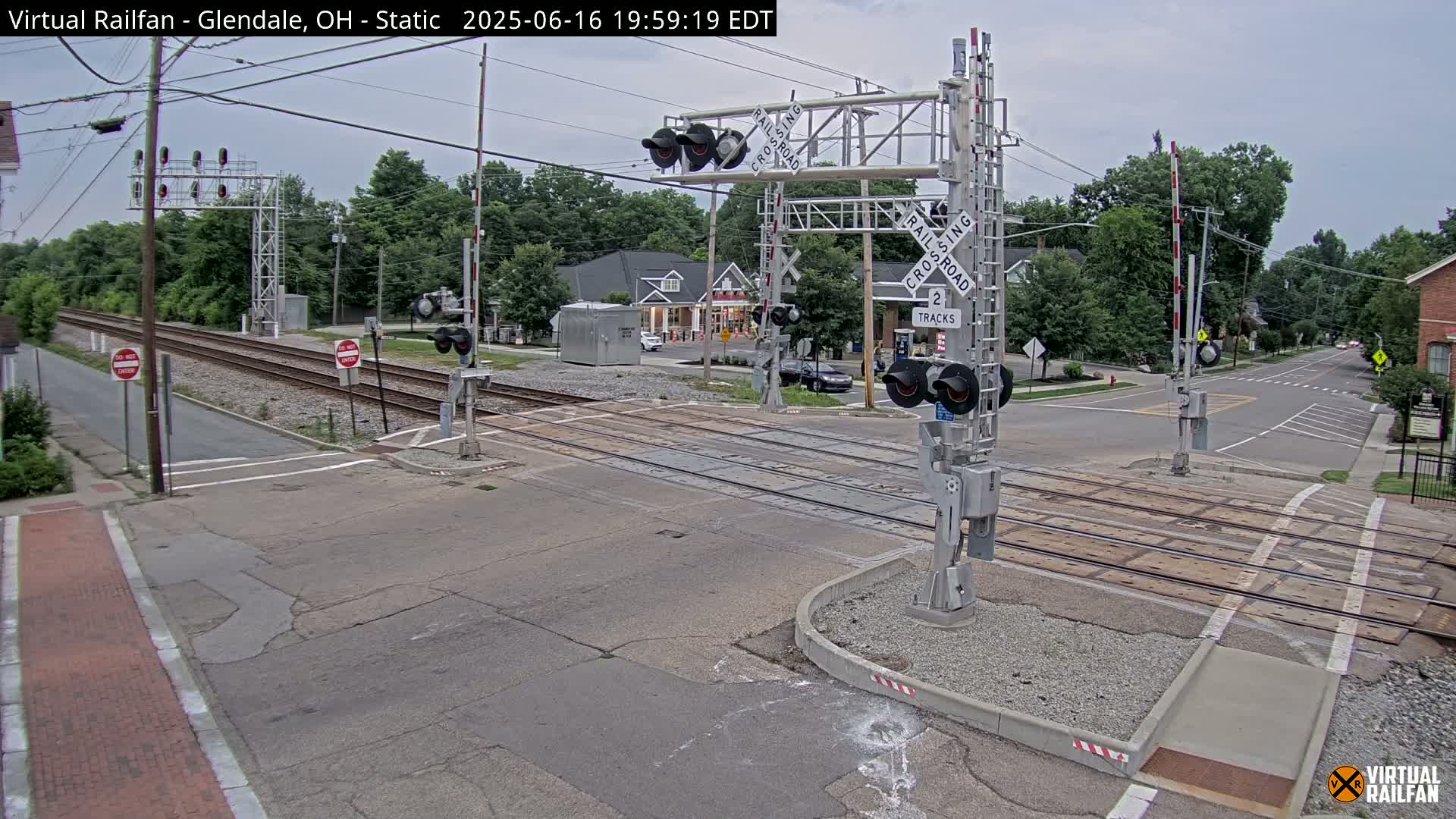 Glendale Railroad Crossing & Junction Live Cam - Glendale, Hamilton, Ohio, USA