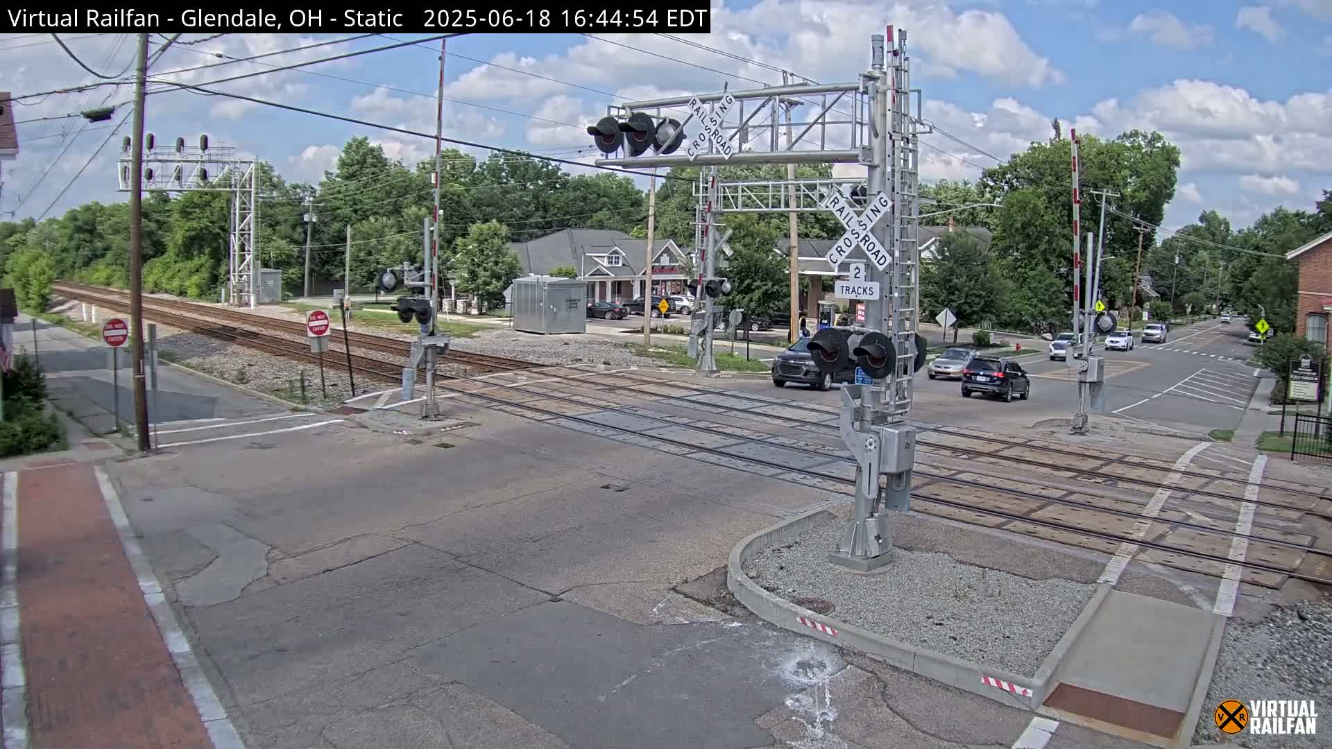 Glendale Railroad Crossing & Junction Live Cam - Glendale, Hamilton, Ohio, USA