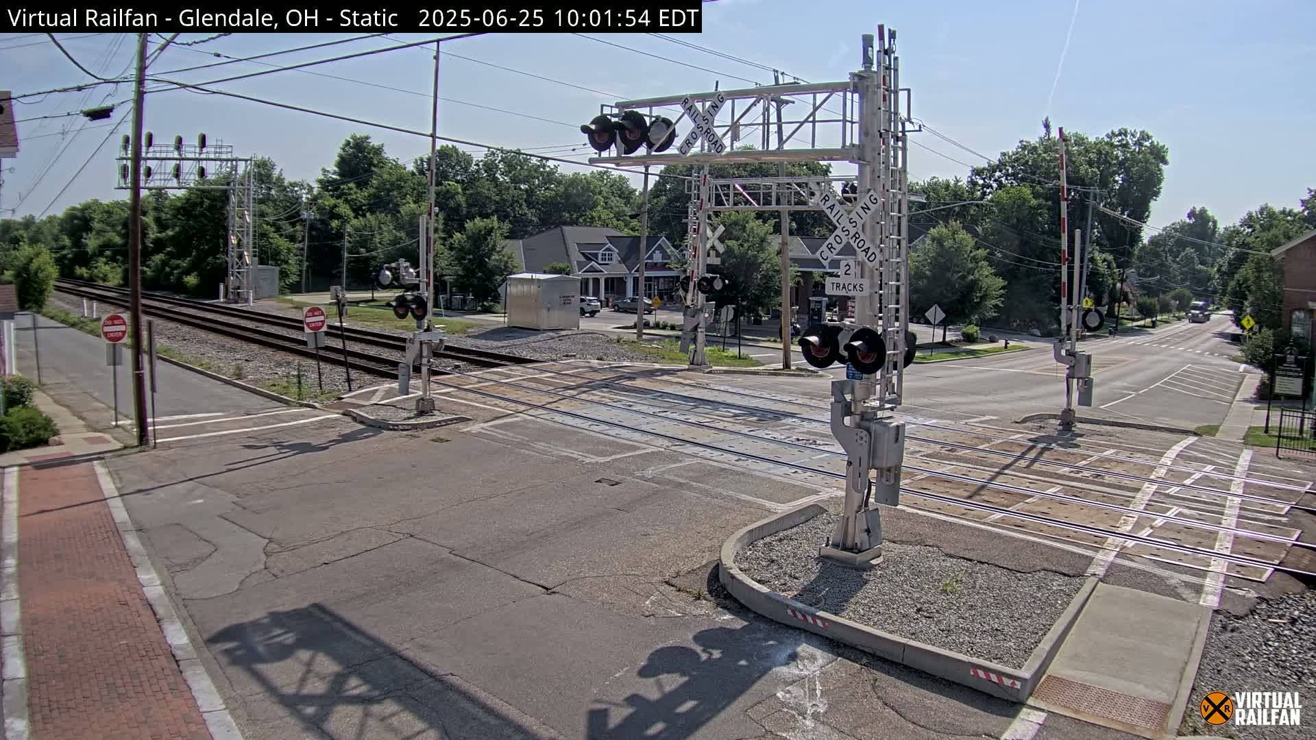 Glendale Railroad Crossing & Junction Live Cam - Glendale, Hamilton, Ohio, USA