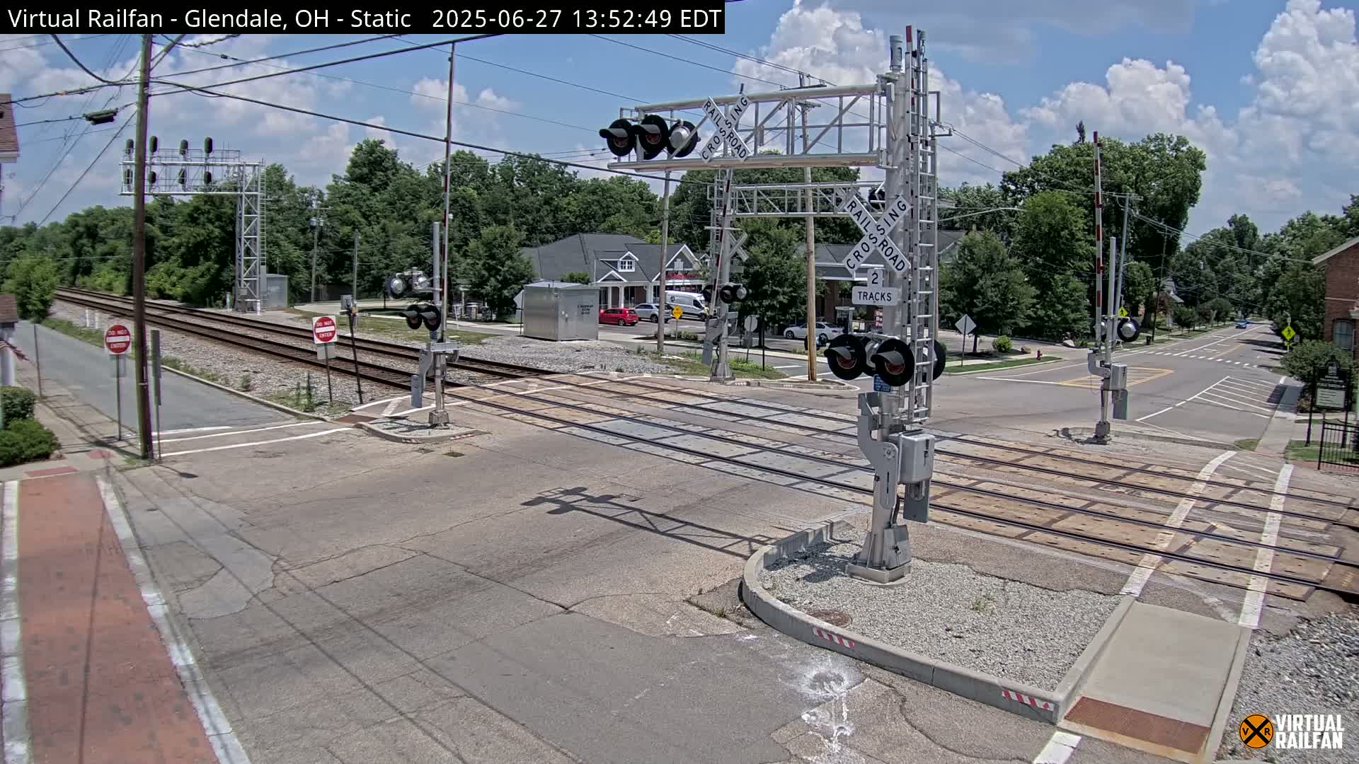 Glendale Railroad Crossing & Junction Live Cam - Glendale, Hamilton, Ohio, USA