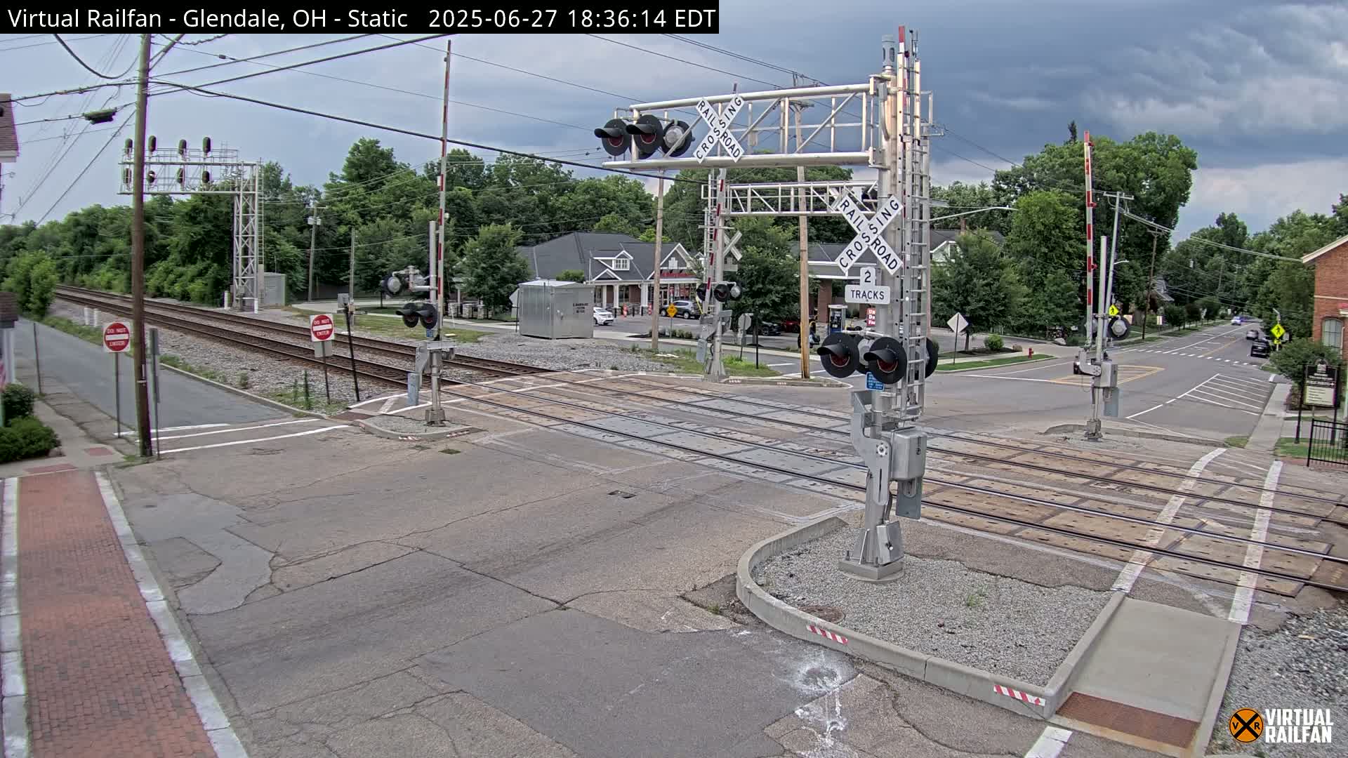 Glendale Railroad Crossing & Junction Live Cam - Glendale, Hamilton, Ohio, USA