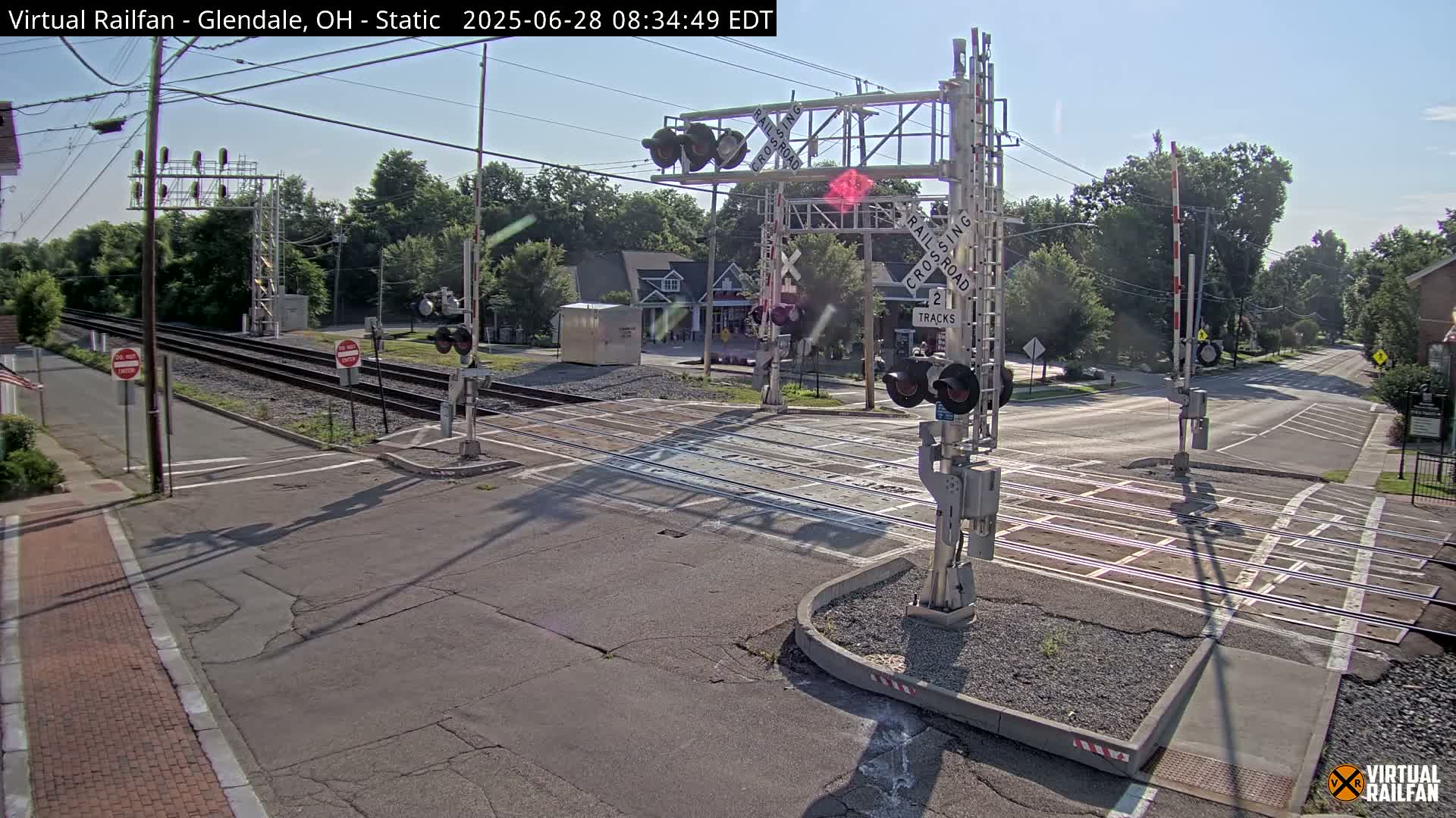 Glendale Railroad Crossing & Junction Live Cam - Glendale, Hamilton, Ohio, USA