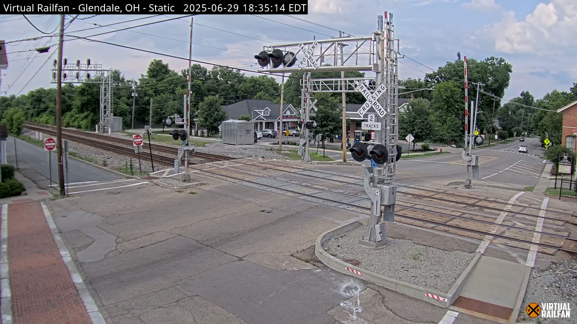 Glendale Railroad Crossing & Junction Live Cam - Glendale, Hamilton, Ohio, USA