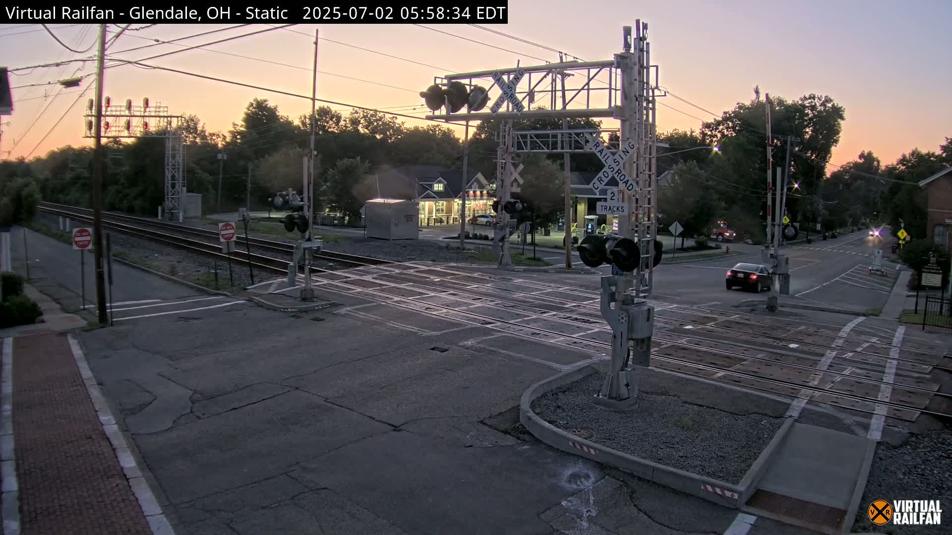 Glendale Railroad Crossing & Junction Live Cam - Glendale, Hamilton, Ohio, USA