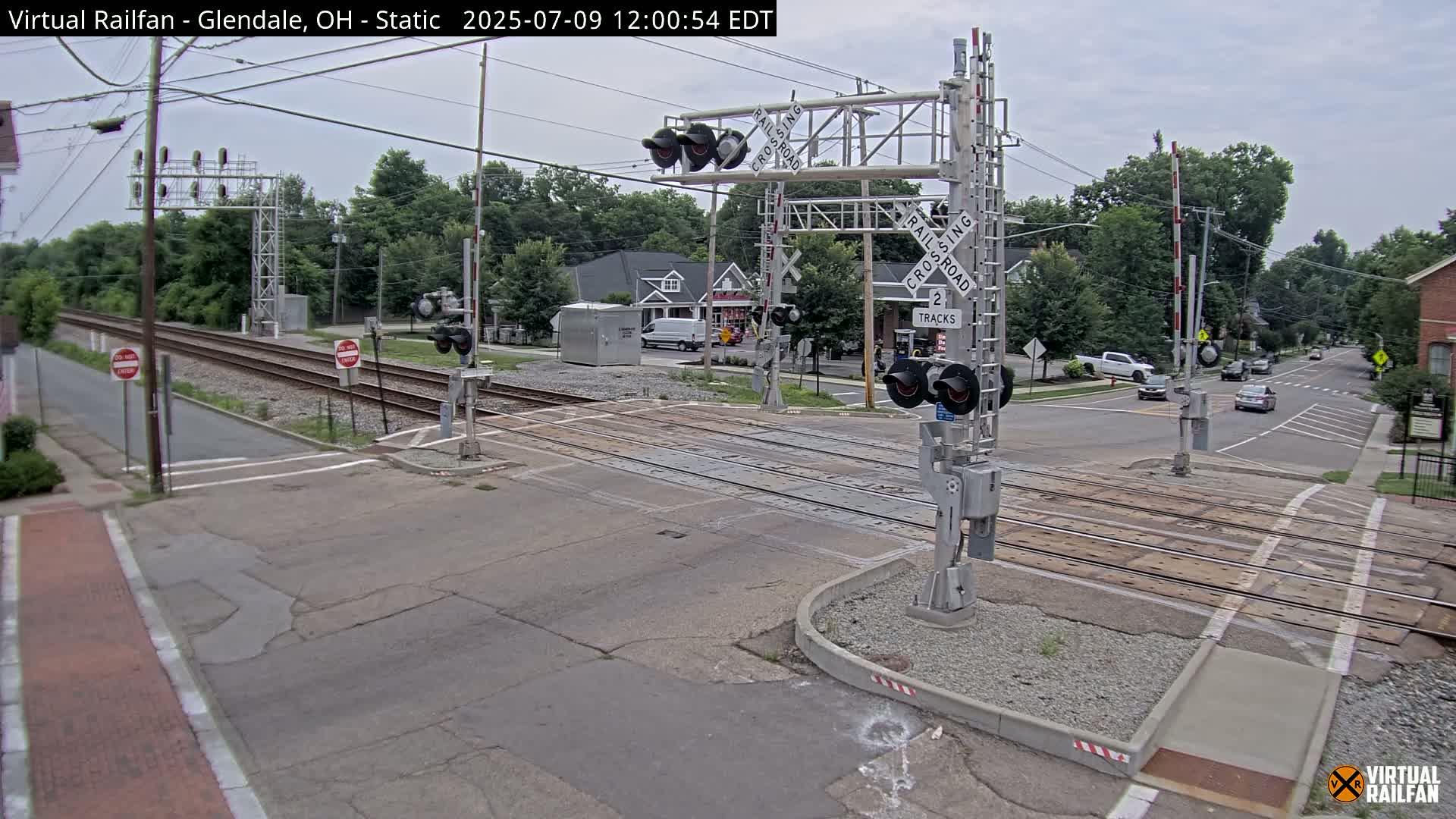 Glendale Railroad Crossing & Junction Live Cam - Glendale, Hamilton, Ohio, USA