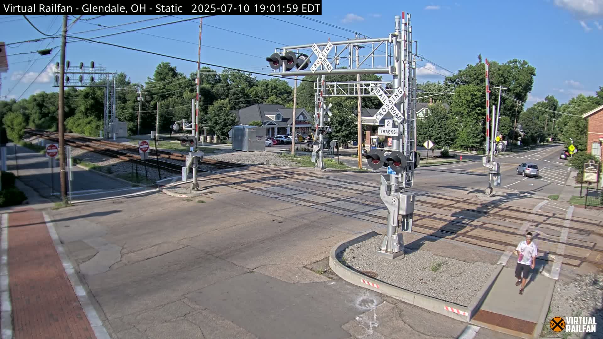 Glendale Railroad Crossing & Junction Live Cam - Glendale, Hamilton, Ohio, USA