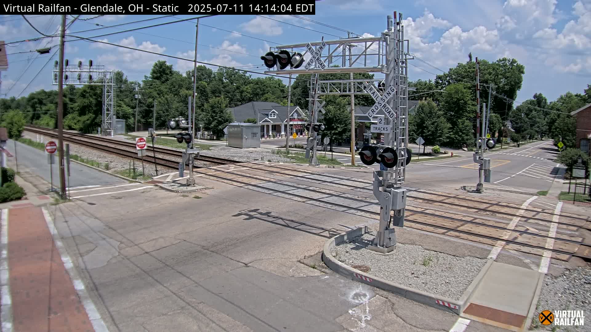 Glendale Railroad Crossing & Junction Live Cam - Glendale, Hamilton, Ohio, USA
