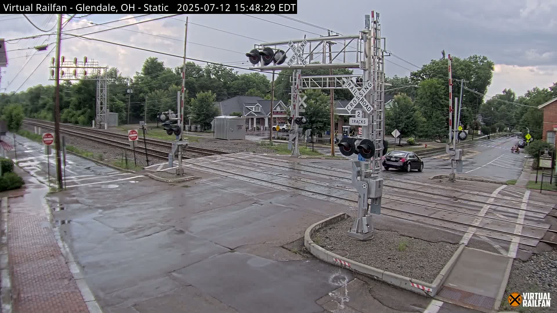Glendale Railroad Crossing & Junction Live Cam - Glendale, Hamilton, Ohio, USA