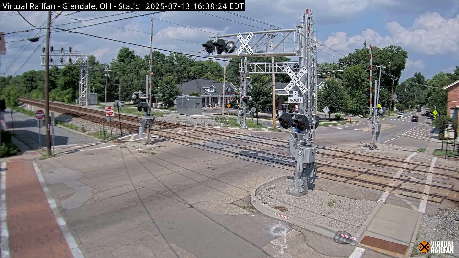 Glendale Railroad Crossing & Junction Live Cam - Glendale, Hamilton, Ohio, USA