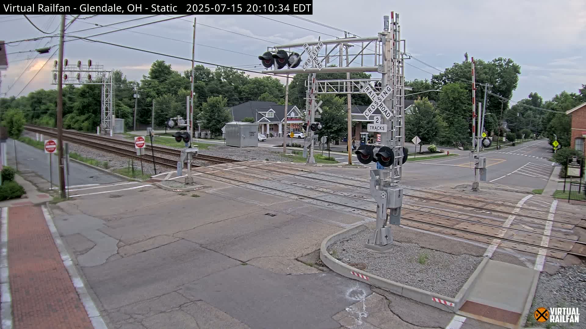 Glendale Railroad Crossing & Junction Live Cam - Glendale, Hamilton, Ohio, USA