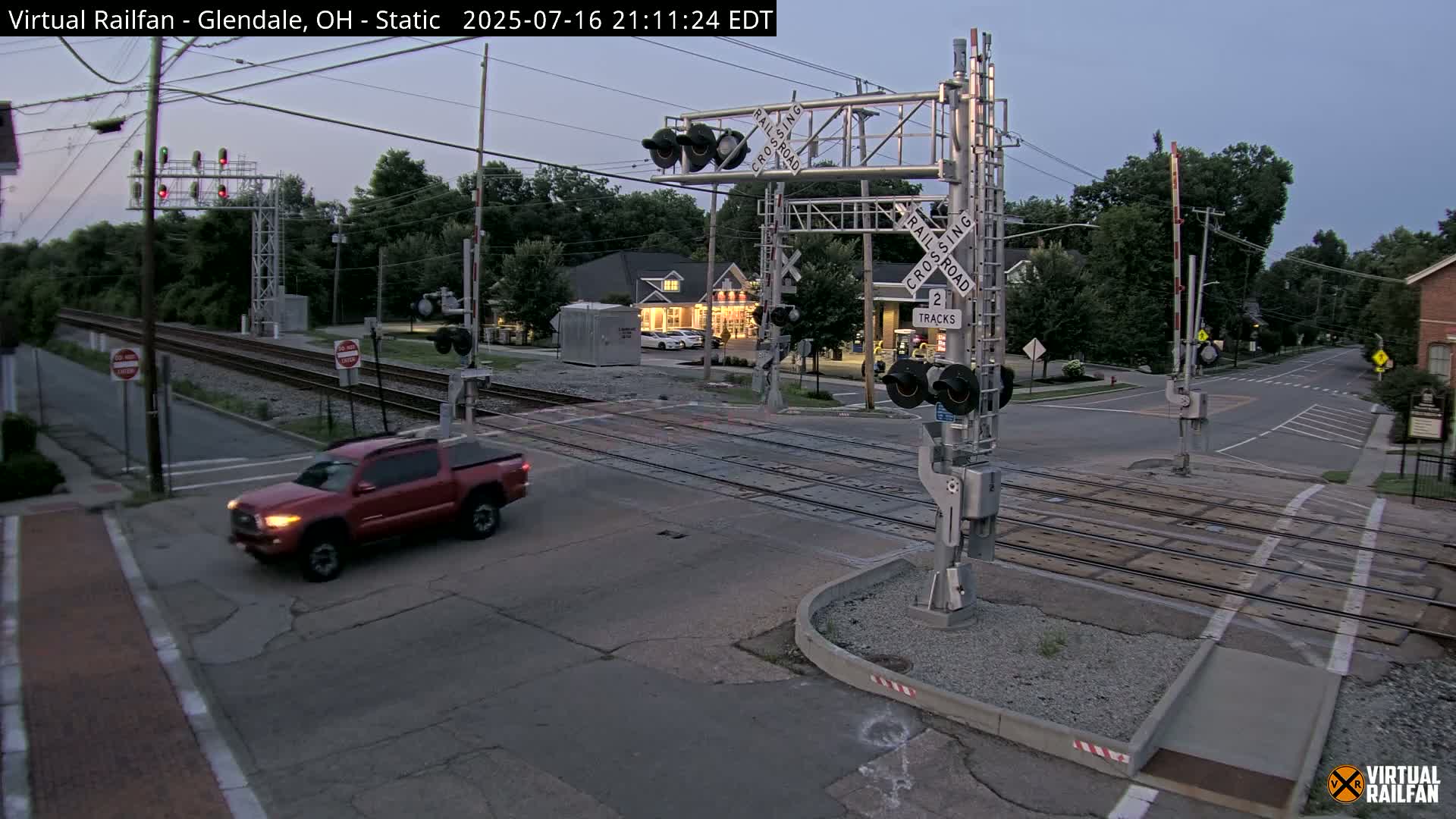Glendale Railroad Crossing & Junction Live Cam - Glendale, Hamilton, Ohio, USA