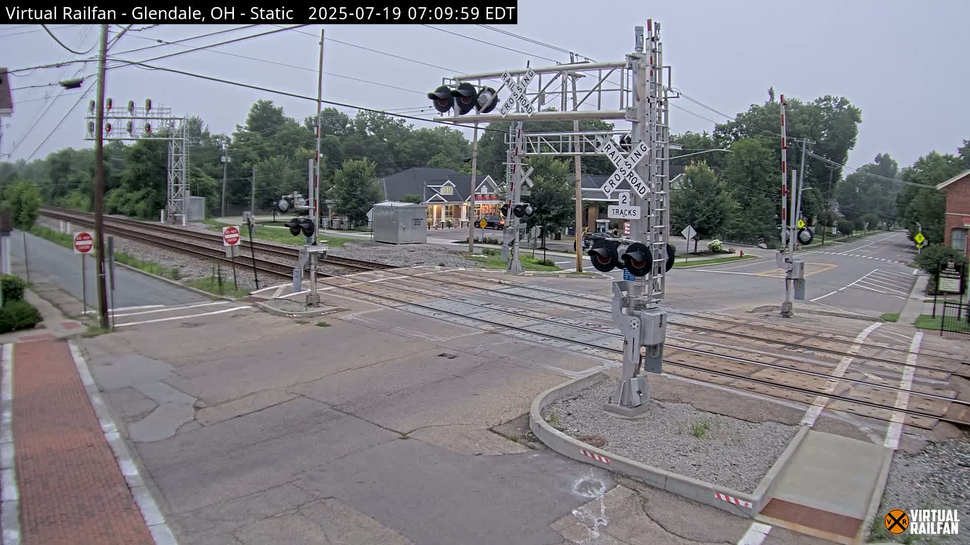 Glendale Railroad Crossing & Junction Live Cam - Glendale, Hamilton, Ohio, USA