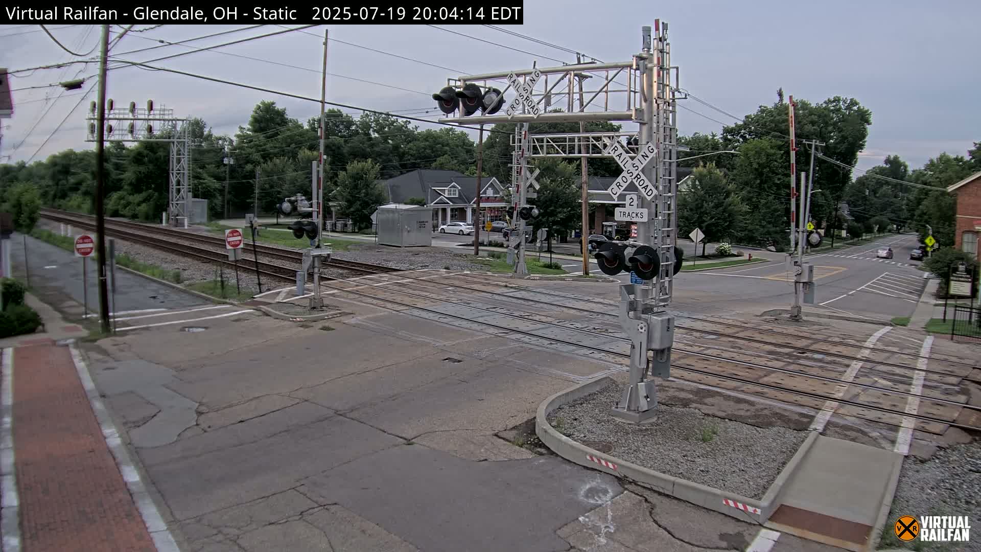 Glendale Railroad Crossing & Junction Live Cam - Glendale, Hamilton, Ohio, USA