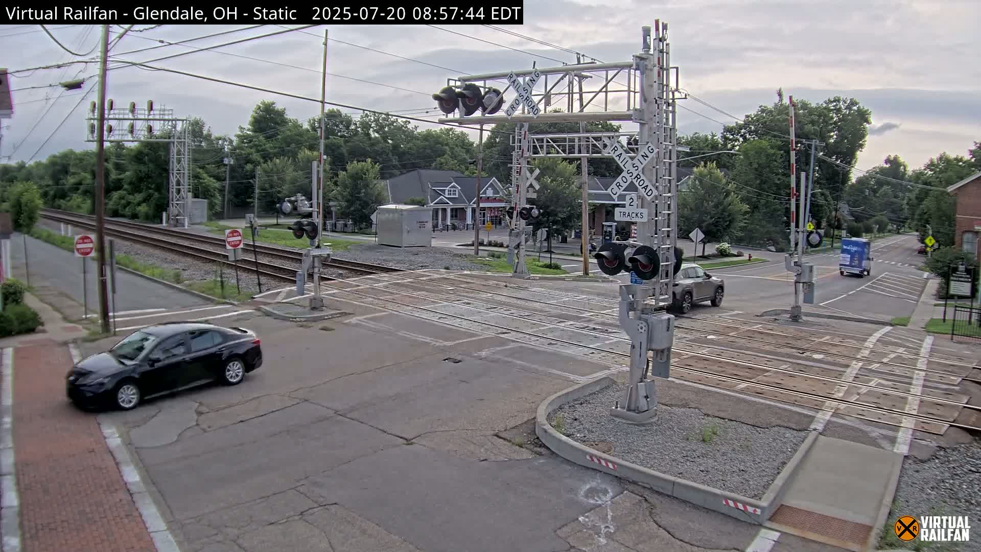 Glendale Railroad Crossing & Junction Live Cam - Glendale, Hamilton, Ohio, USA