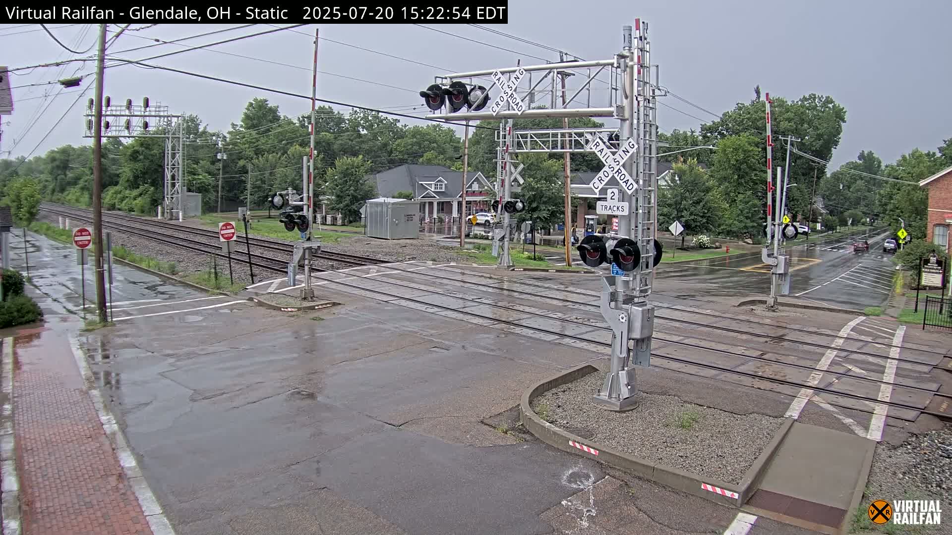 Glendale Railroad Crossing & Junction Live Cam - Glendale, Hamilton, Ohio, USA