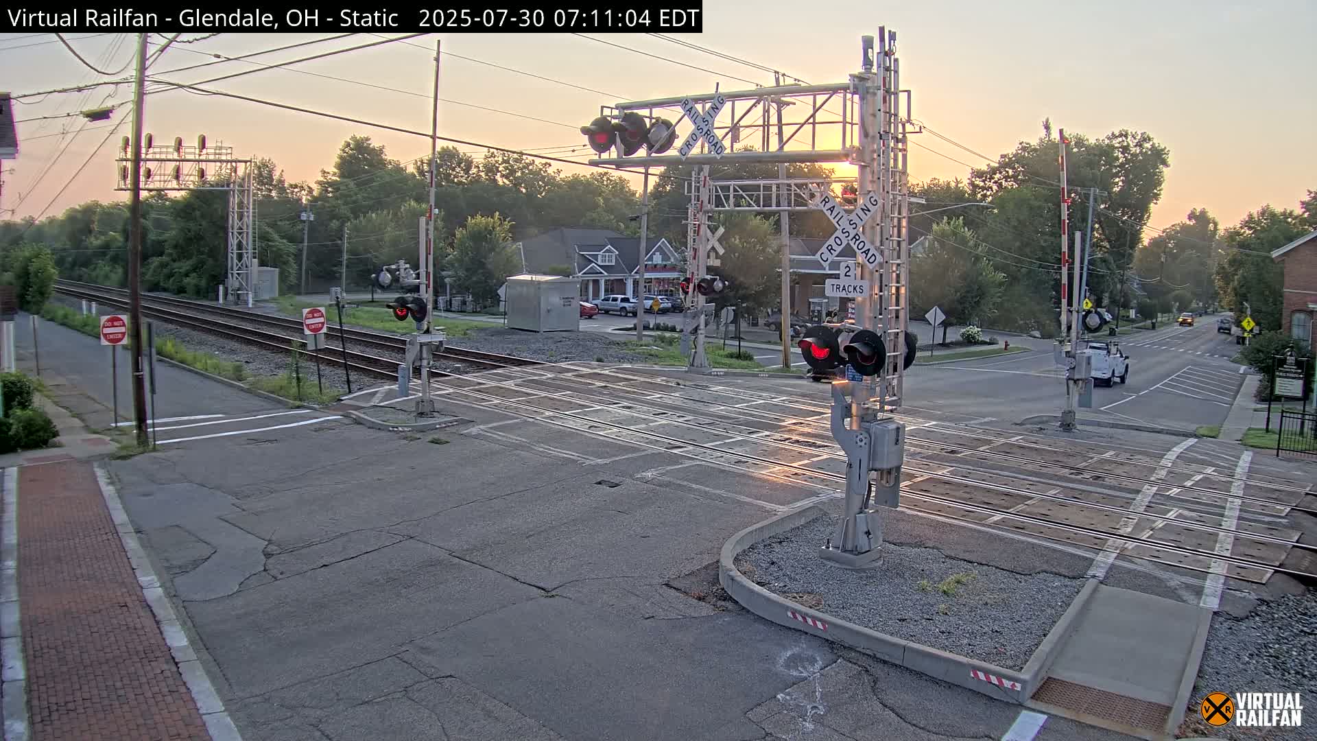 Glendale Railroad Crossing & Junction Live Cam - Glendale, Hamilton, Ohio, USA