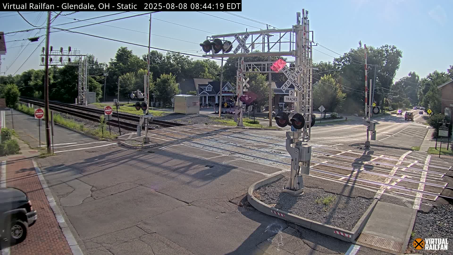 Glendale Railroad Crossing & Junction Live Cam - Glendale, Hamilton, Ohio, USA