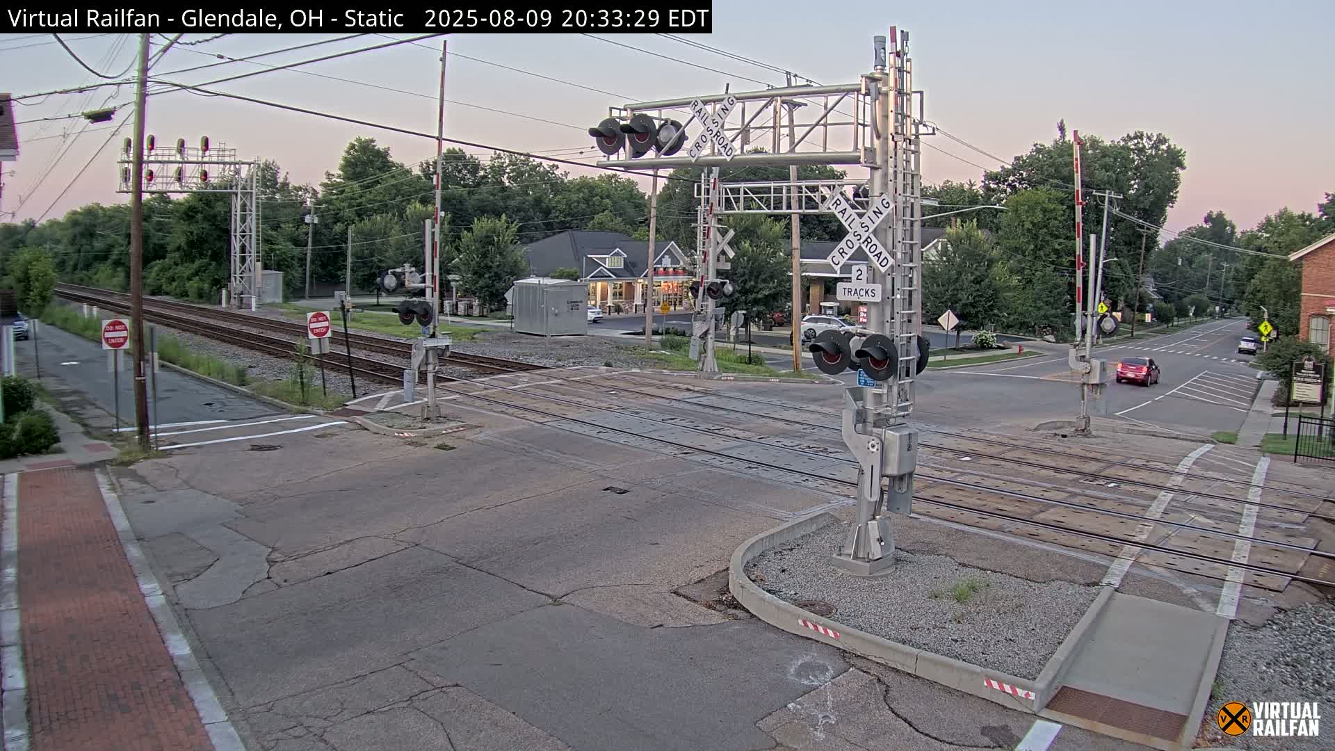 Glendale Railroad Crossing & Junction Live Cam - Glendale, Hamilton, Ohio, USA