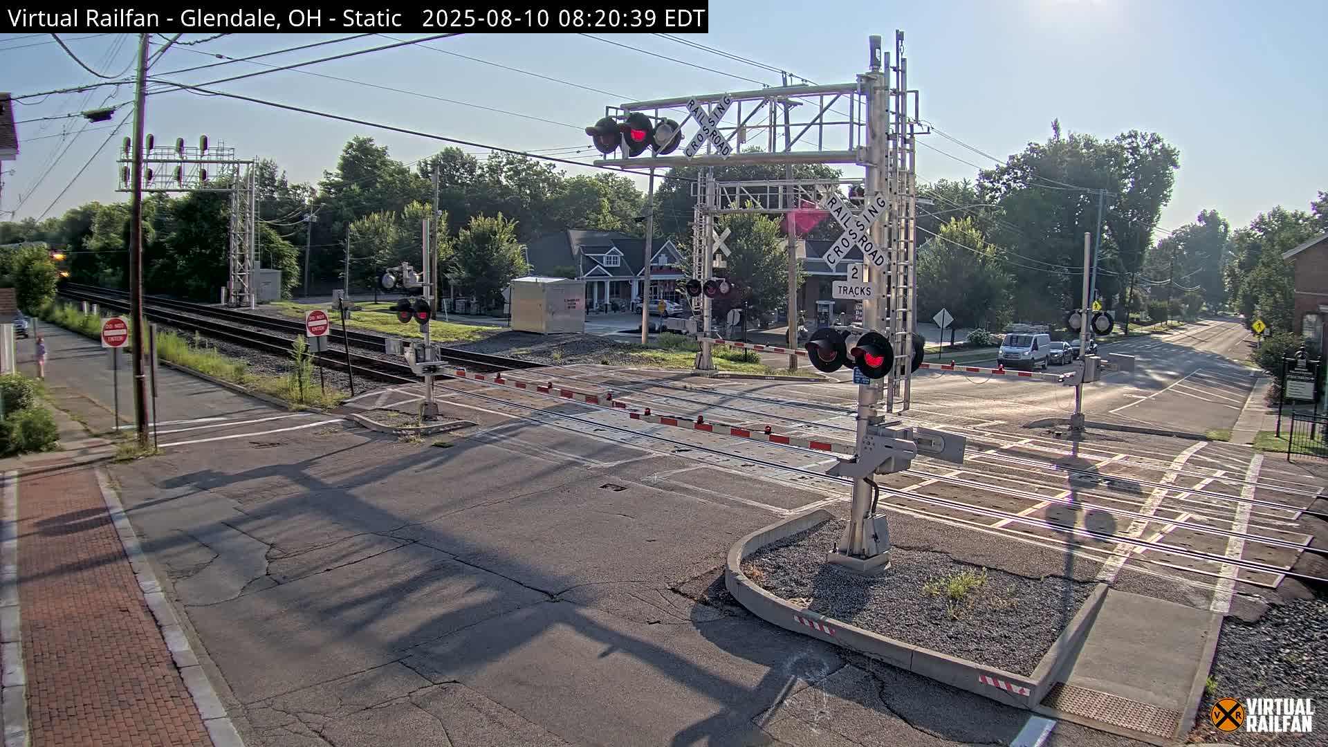 Glendale Railroad Crossing & Junction Live Cam - Glendale, Hamilton, Ohio, USA