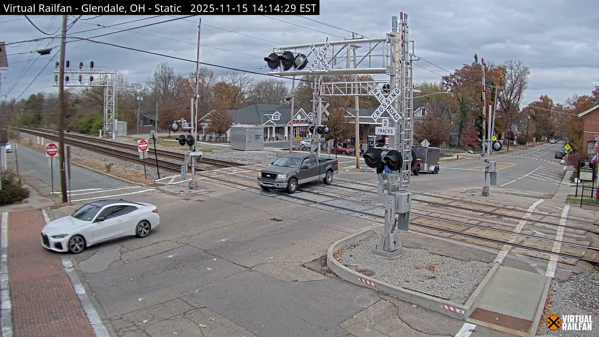 Glendale Railroad Crossing & Junction Live Cam - Glendale, Hamilton, Ohio, USA
