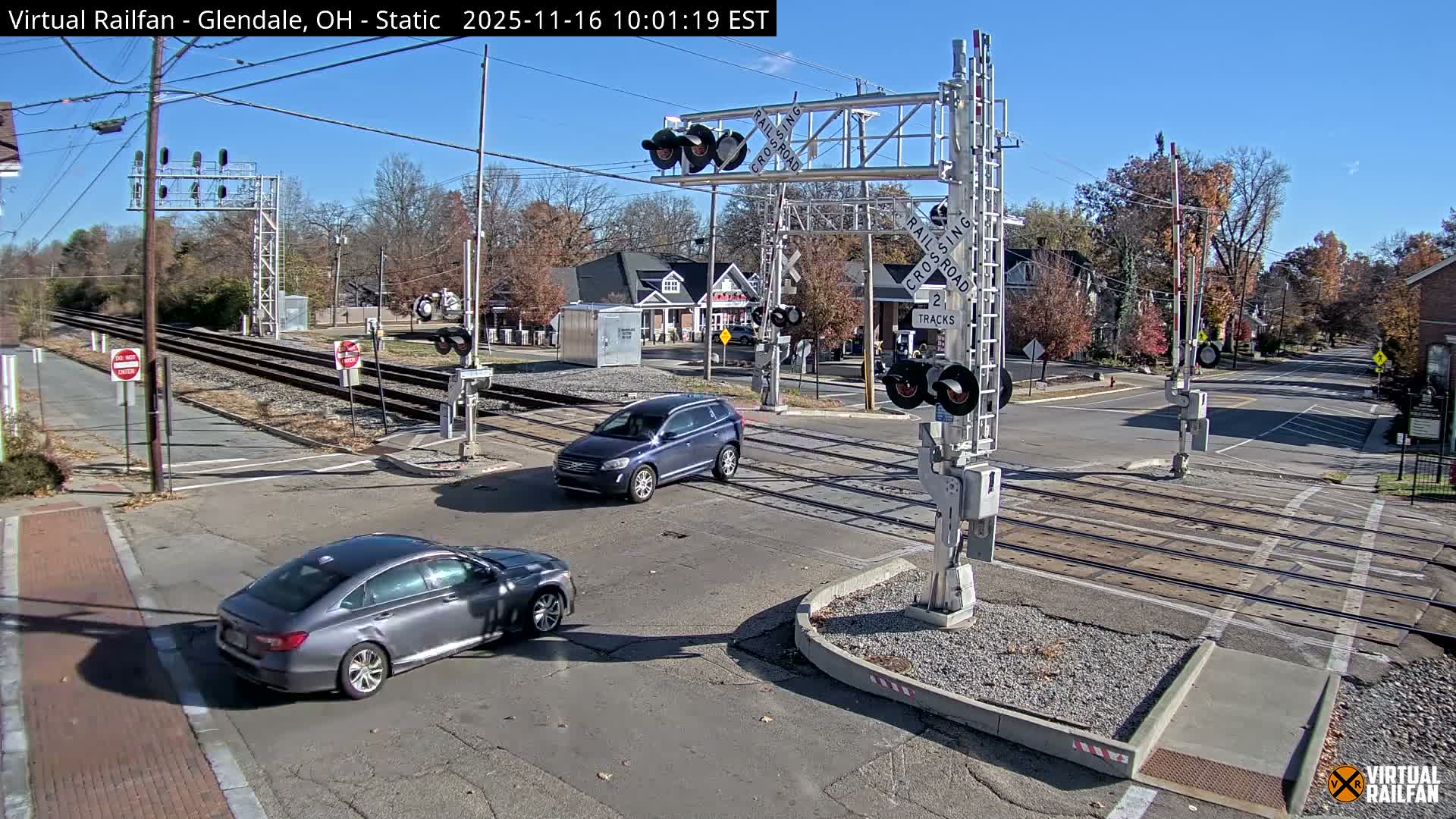 Glendale Railroad Crossing & Junction Live Cam - Glendale, Hamilton, Ohio, USA
