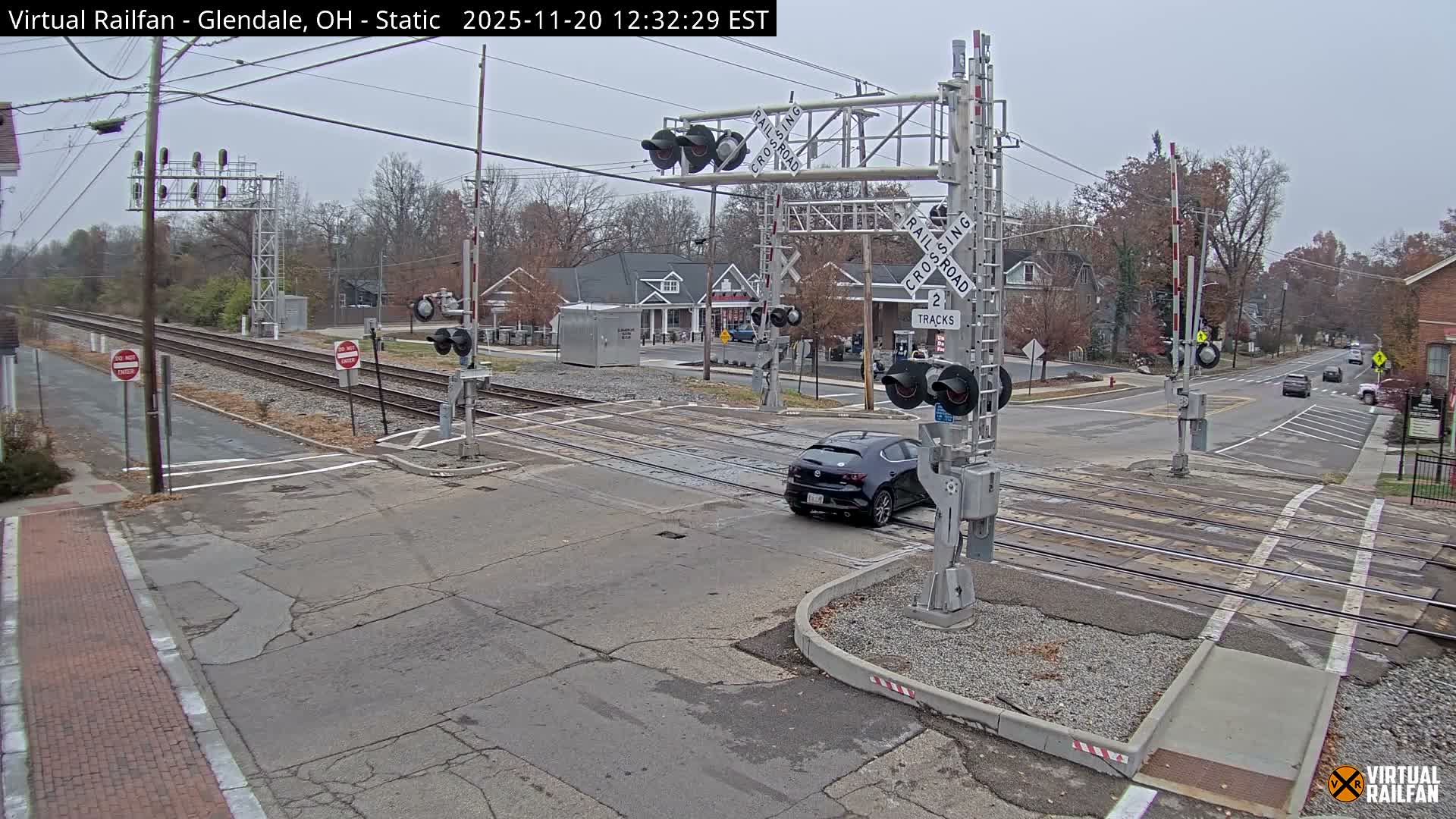 Glendale Railroad Crossing & Junction Live Cam - Glendale, Hamilton, Ohio, USA