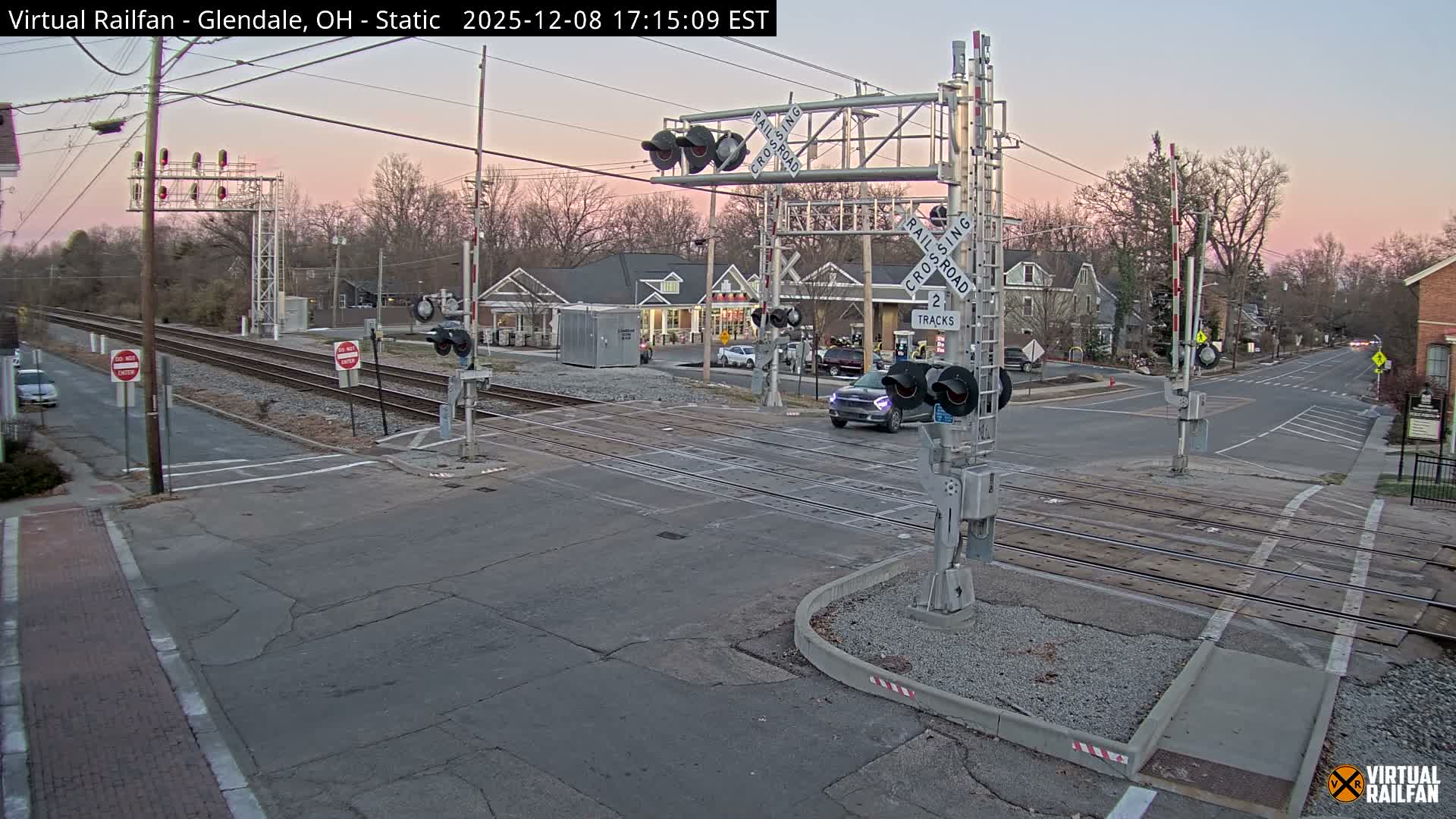 Glendale Railroad Crossing & Junction Live Cam - Glendale, Hamilton, Ohio, USA
