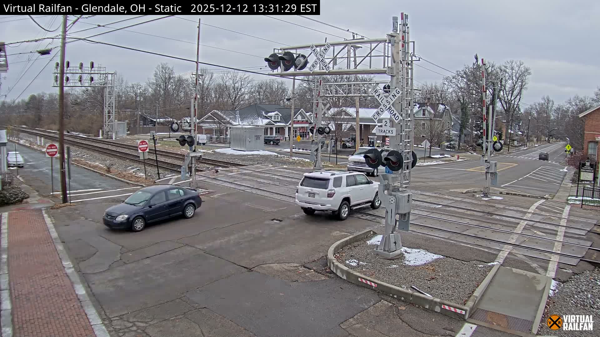 Glendale Railroad Crossing & Junction Live Cam - Glendale, Hamilton, Ohio, USA