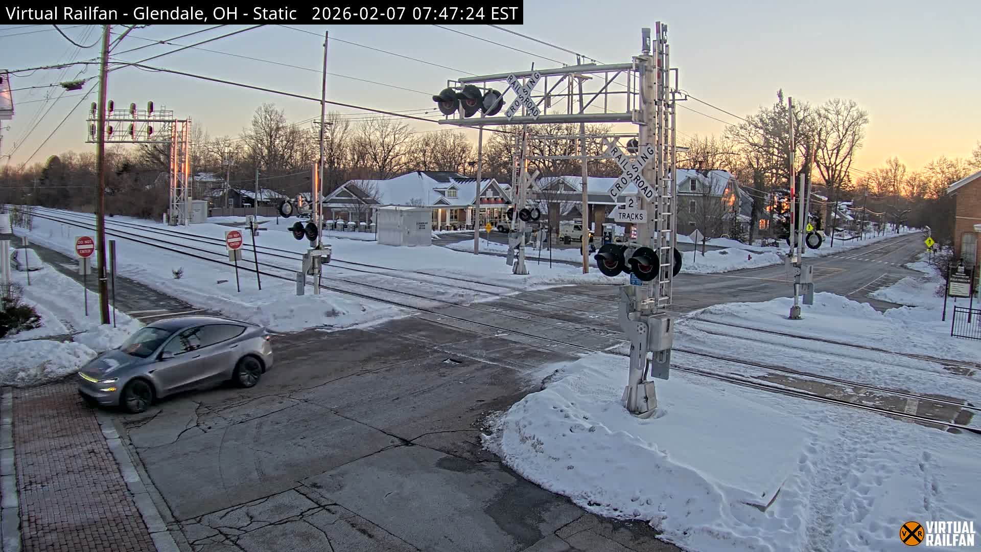 Glendale Railroad Crossing & Junction Live Cam - Glendale, Hamilton, Ohio, USA