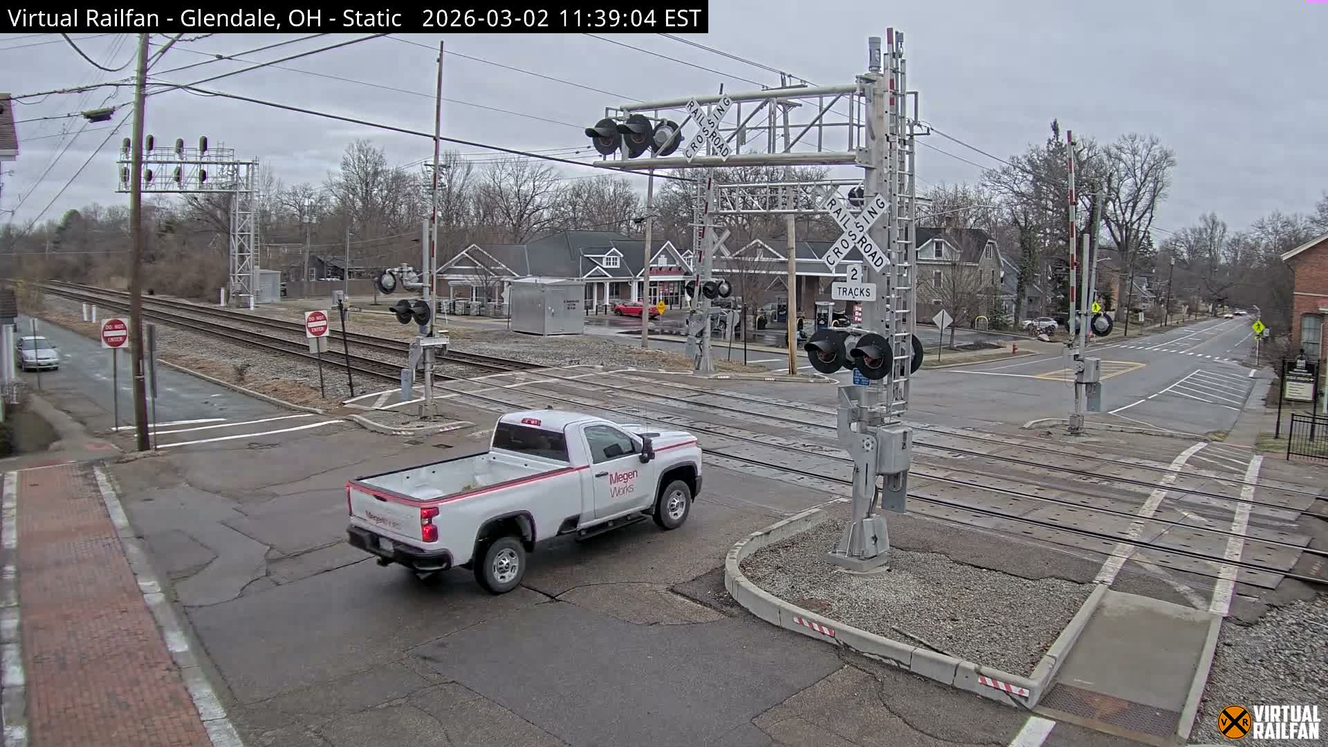 Glendale Railroad Crossing & Junction Live Cam - Glendale, Hamilton, Ohio, USA