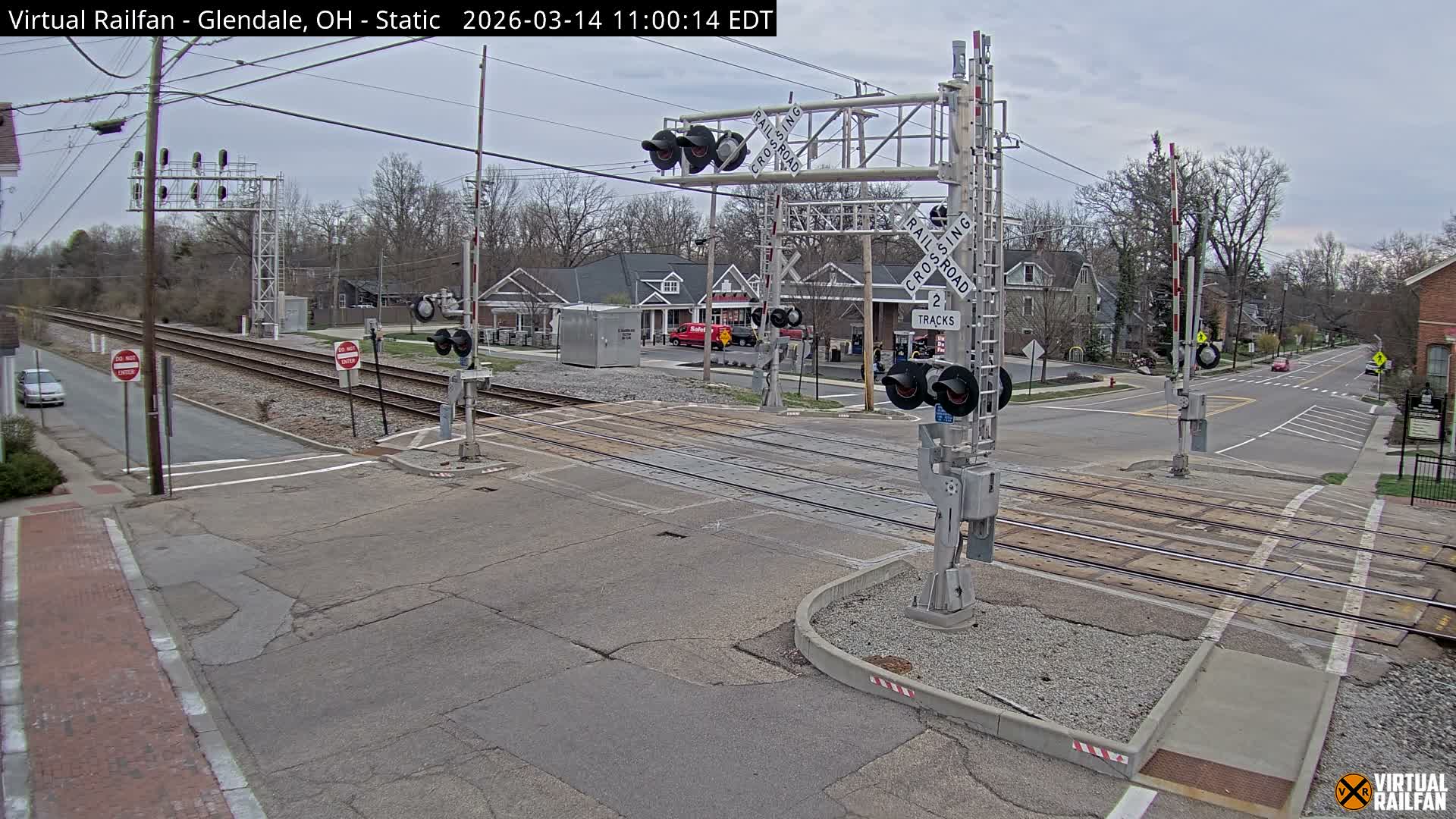 Glendale Railroad Crossing & Junction Live Cam - Glendale, Hamilton, Ohio, USA