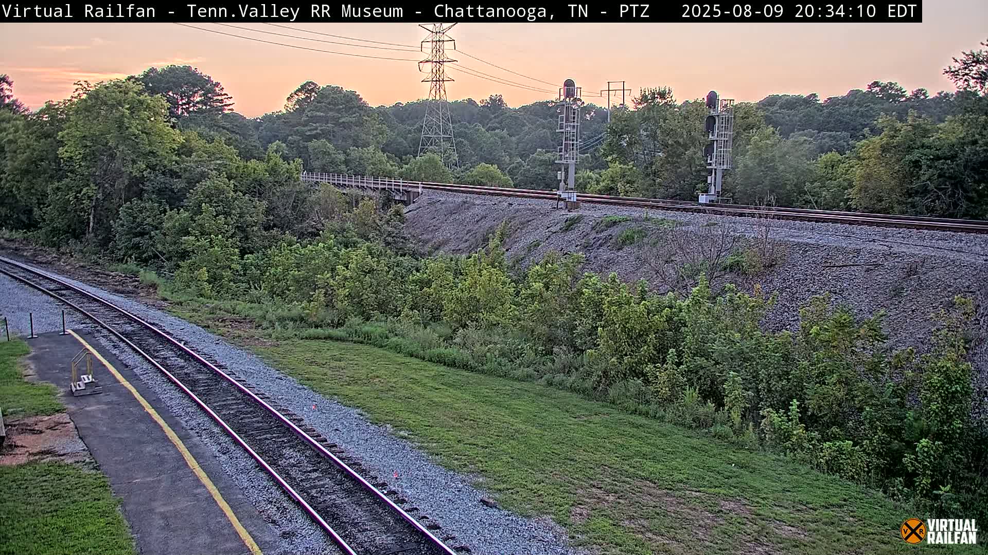 Chattanooga Railroad Crossing from Tennessee Railroad Museum Live Cam - Chattanooga, Hamilton, Tennessee, USA