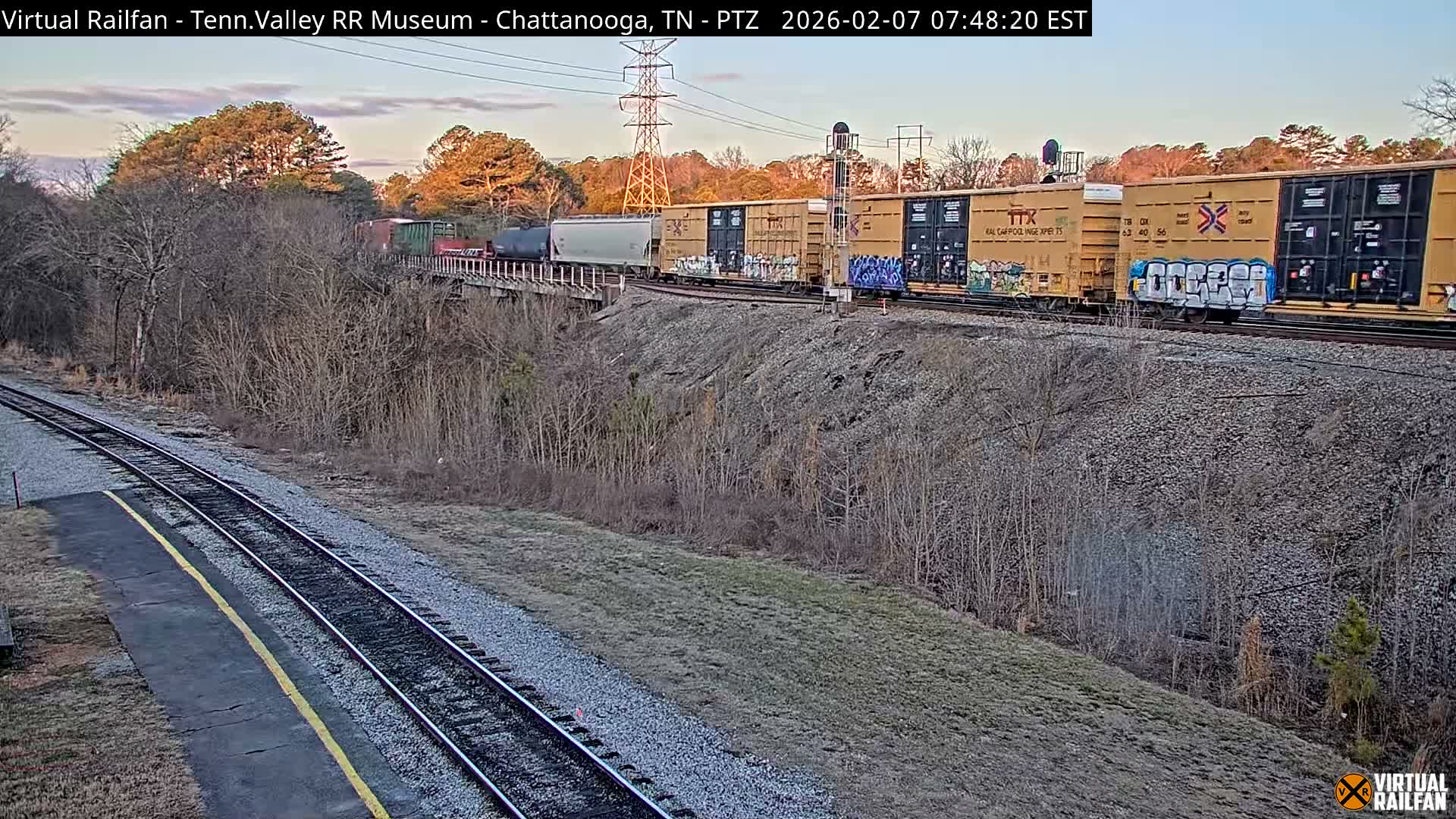 Chattanooga Railroad Crossing from Tennessee Railroad Museum Live Cam - Chattanooga, Hamilton, Tennessee, USA
