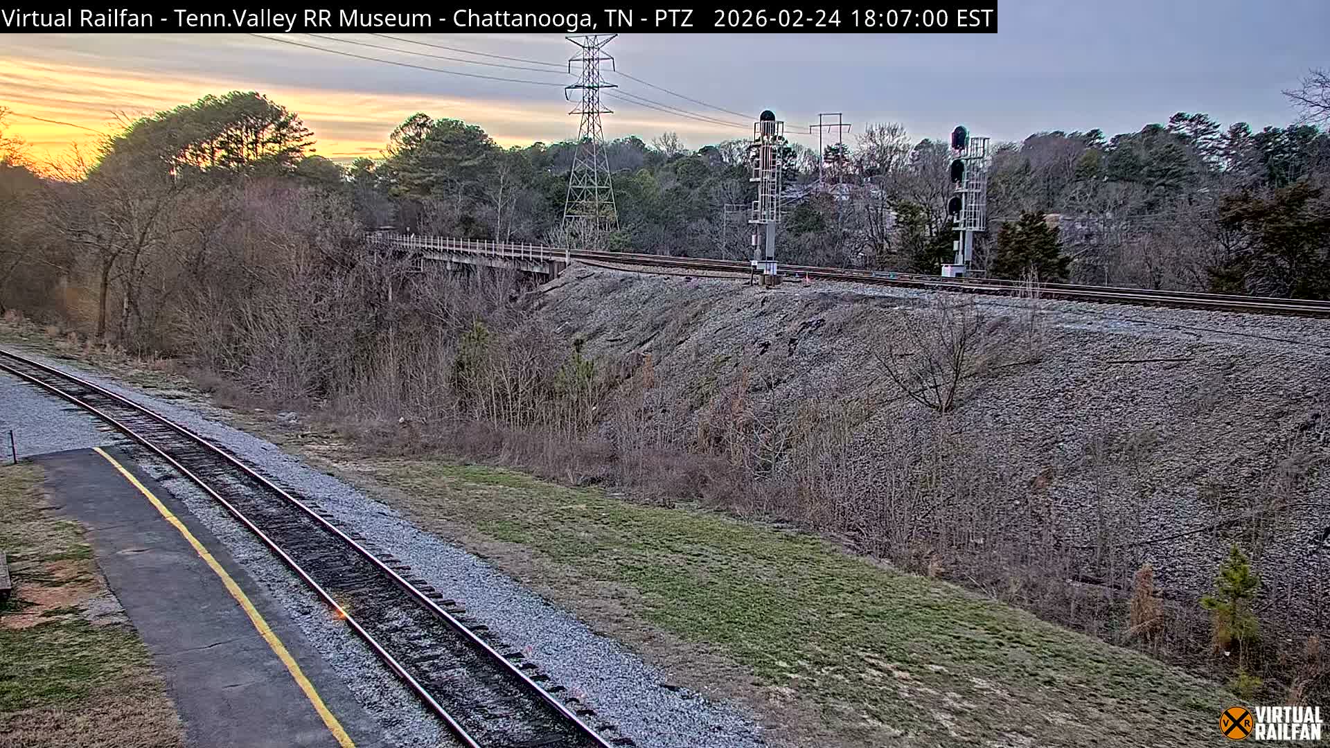 Chattanooga Railroad Crossing from Tennessee Railroad Museum Live Cam - Chattanooga, Hamilton, Tennessee, USA