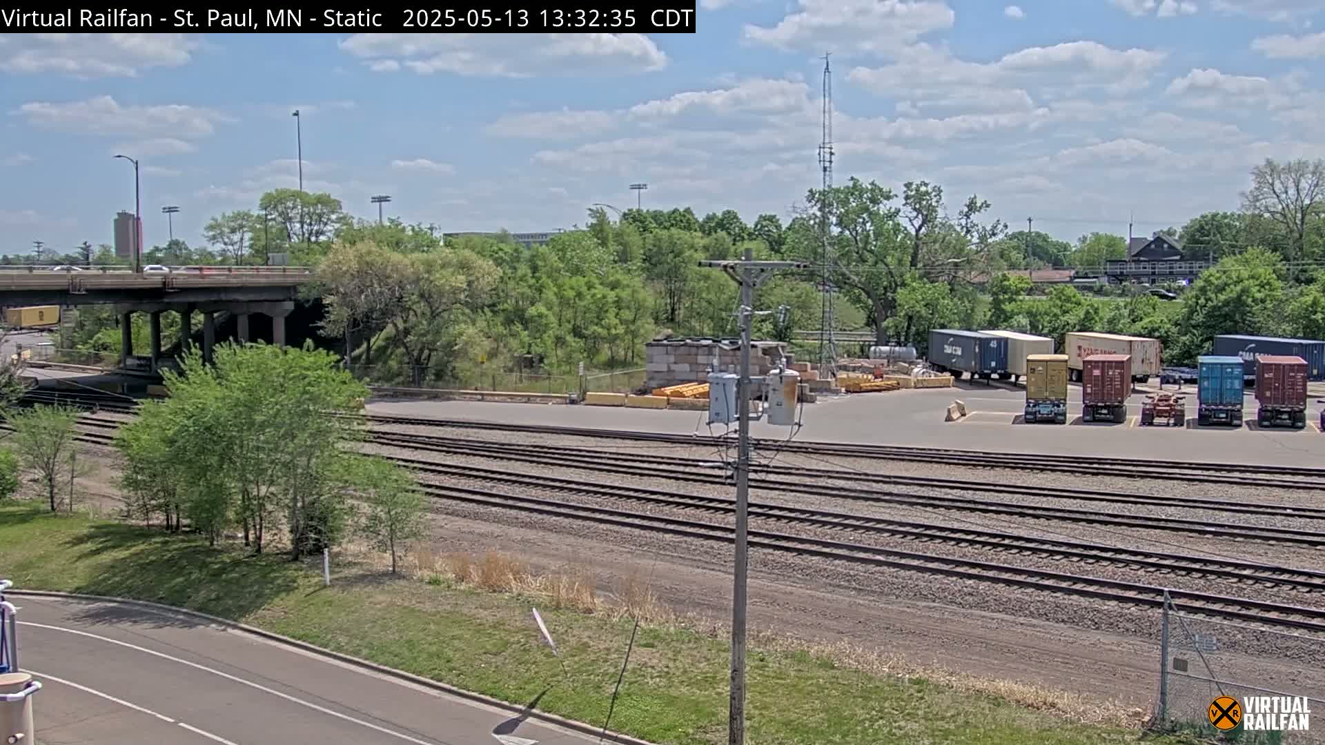 Saint Paul Railroad Crossing Live Cam - Saint Paul, Ramsey, Minnesota, USA