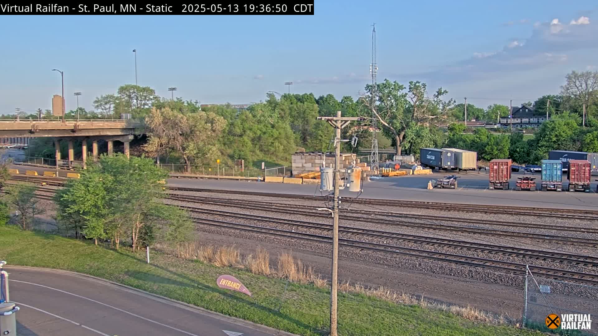 Saint Paul Railroad Crossing Live Cam - Saint Paul, Ramsey, Minnesota, USA