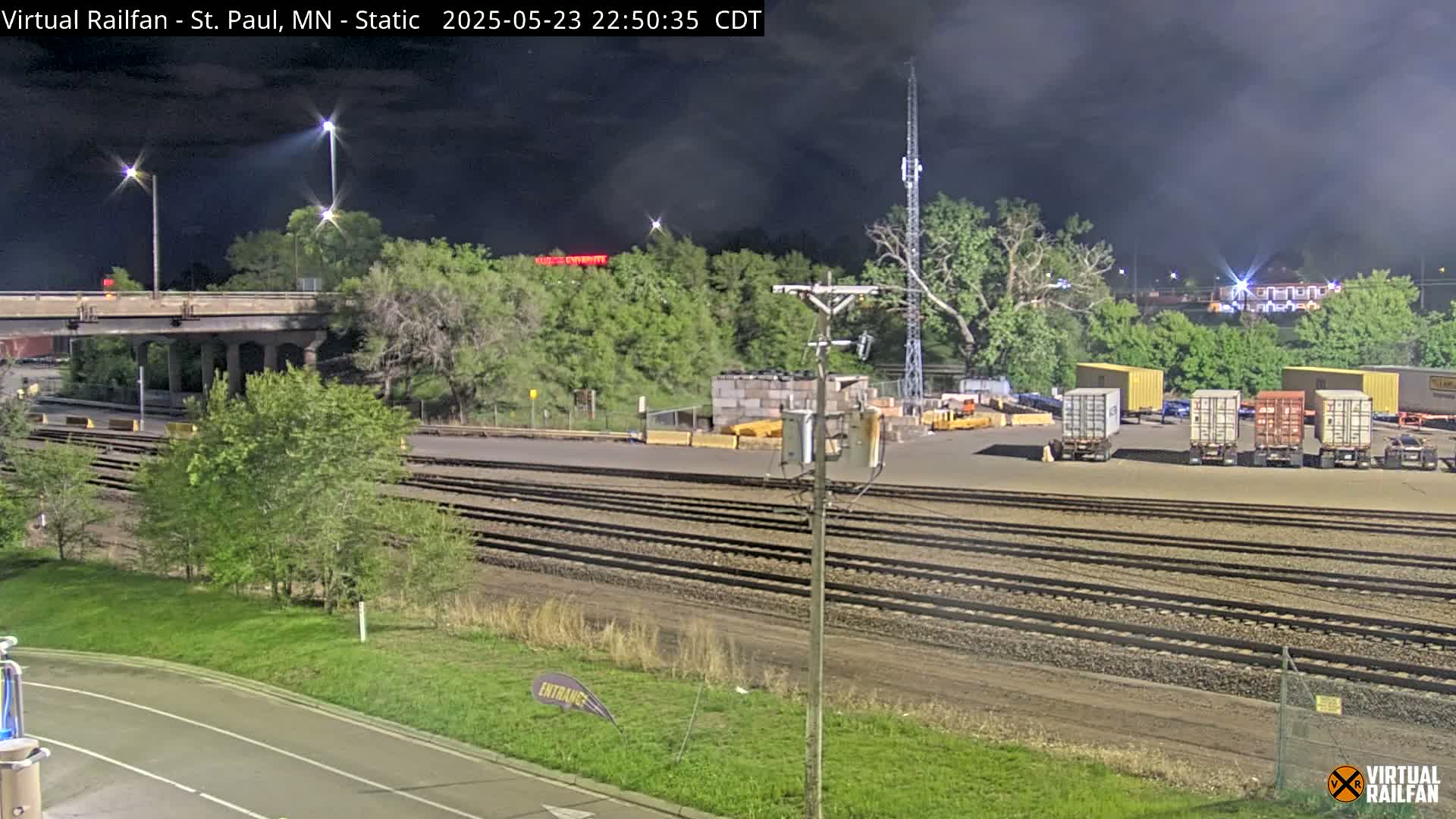 Saint Paul Railroad Crossing Live Cam - Saint Paul, Ramsey, Minnesota, USA