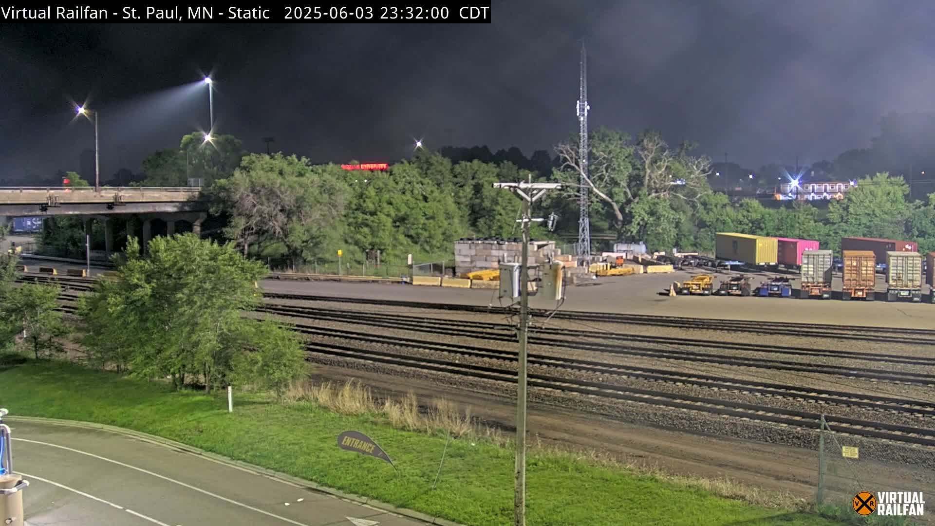 Saint Paul Railroad Crossing Live Cam - Saint Paul, Ramsey, Minnesota, USA