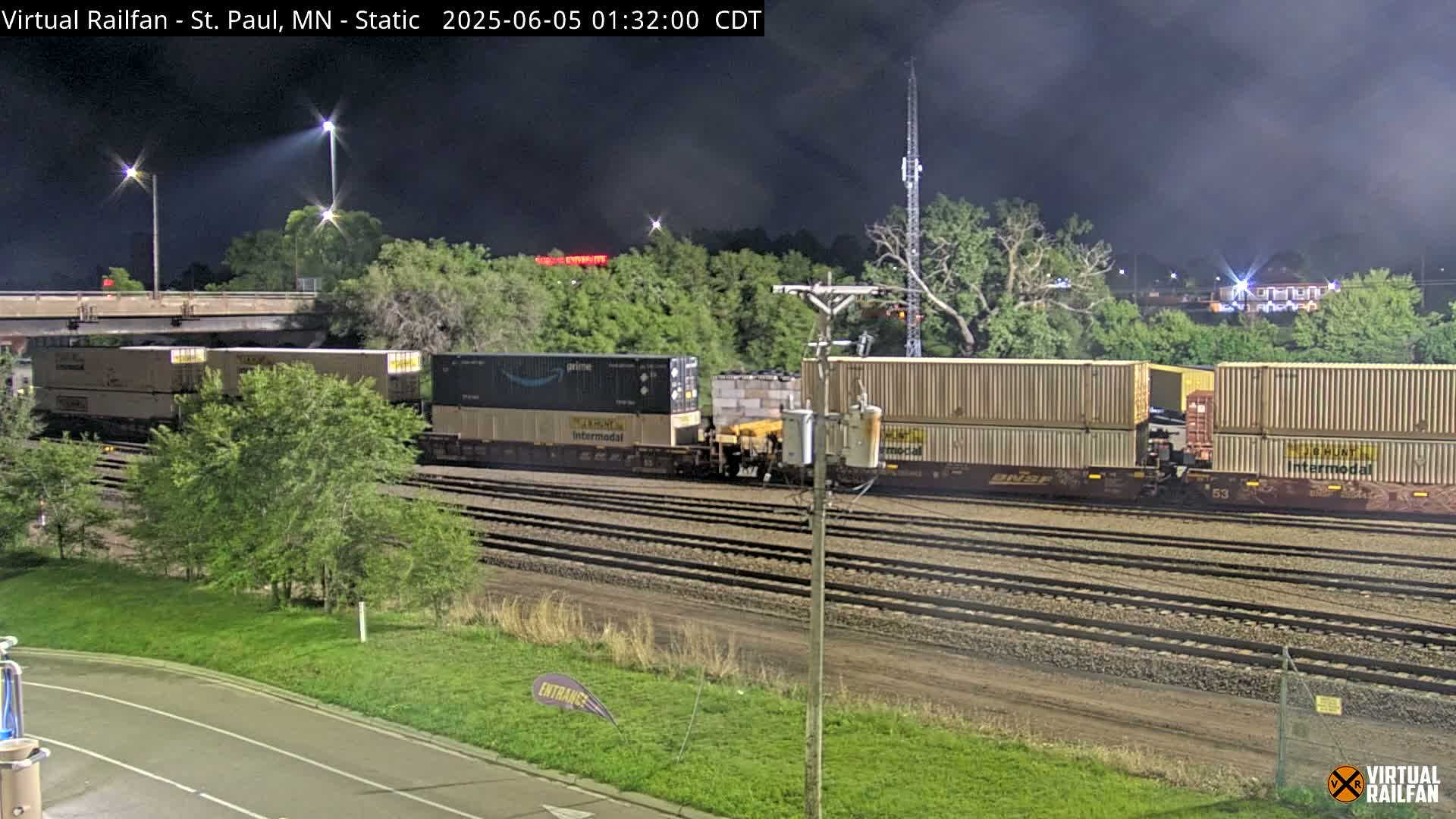 Saint Paul Railroad Crossing Live Cam - Saint Paul, Ramsey, Minnesota, USA