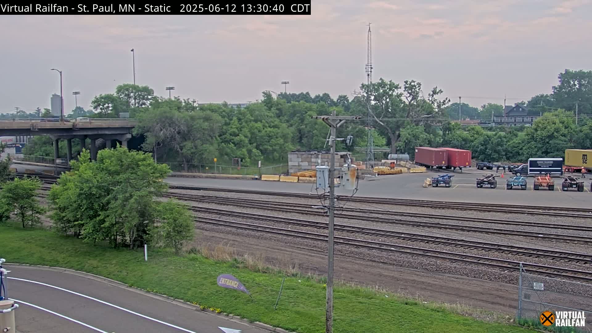 Saint Paul Railroad Crossing Live Cam - Saint Paul, Ramsey, Minnesota, USA
