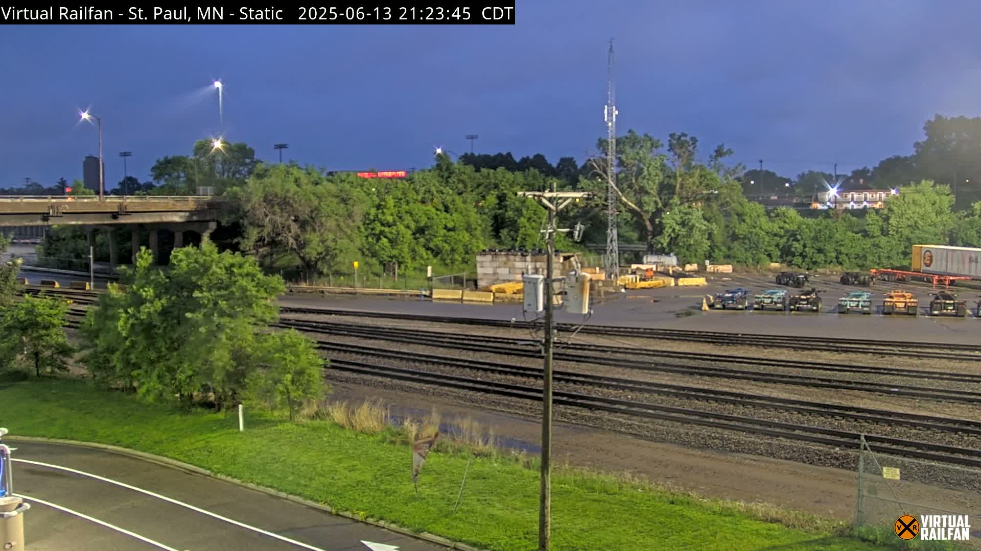 Saint Paul Railroad Crossing Live Cam - Saint Paul, Ramsey, Minnesota, USA