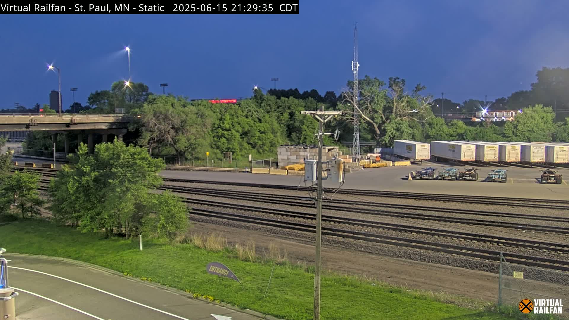 Saint Paul Railroad Crossing Live Cam - Saint Paul, Ramsey, Minnesota, USA