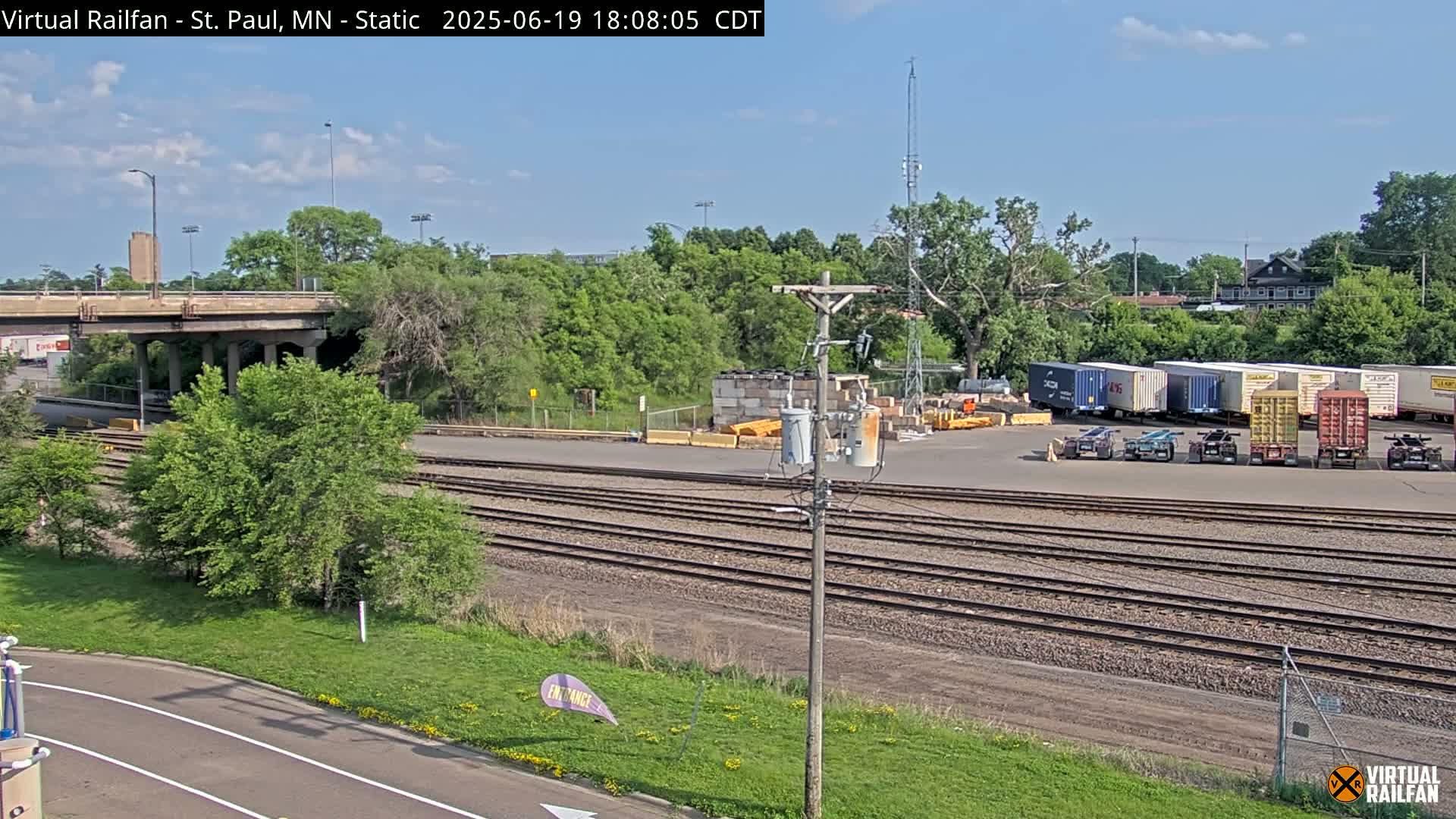 Saint Paul Railroad Crossing Live Cam - Saint Paul, Ramsey, Minnesota, USA