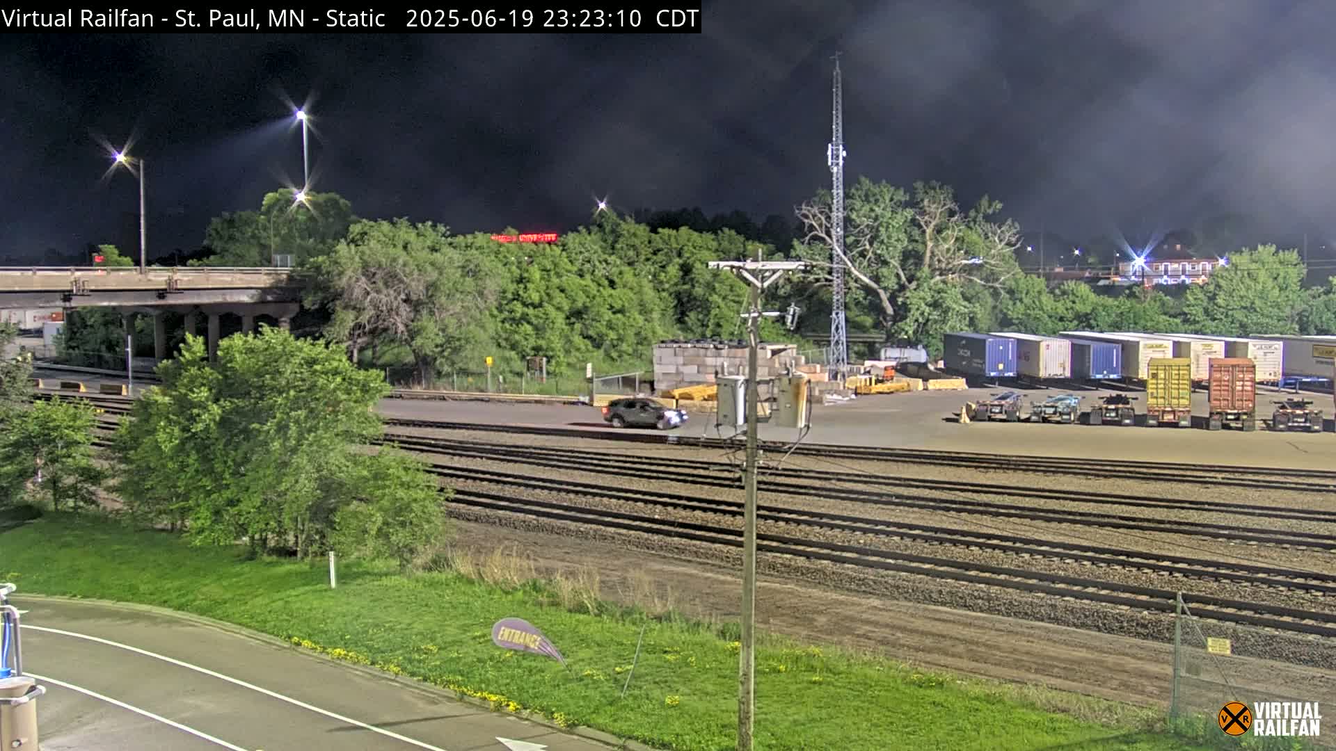 Saint Paul Railroad Crossing Live Cam - Saint Paul, Ramsey, Minnesota, USA