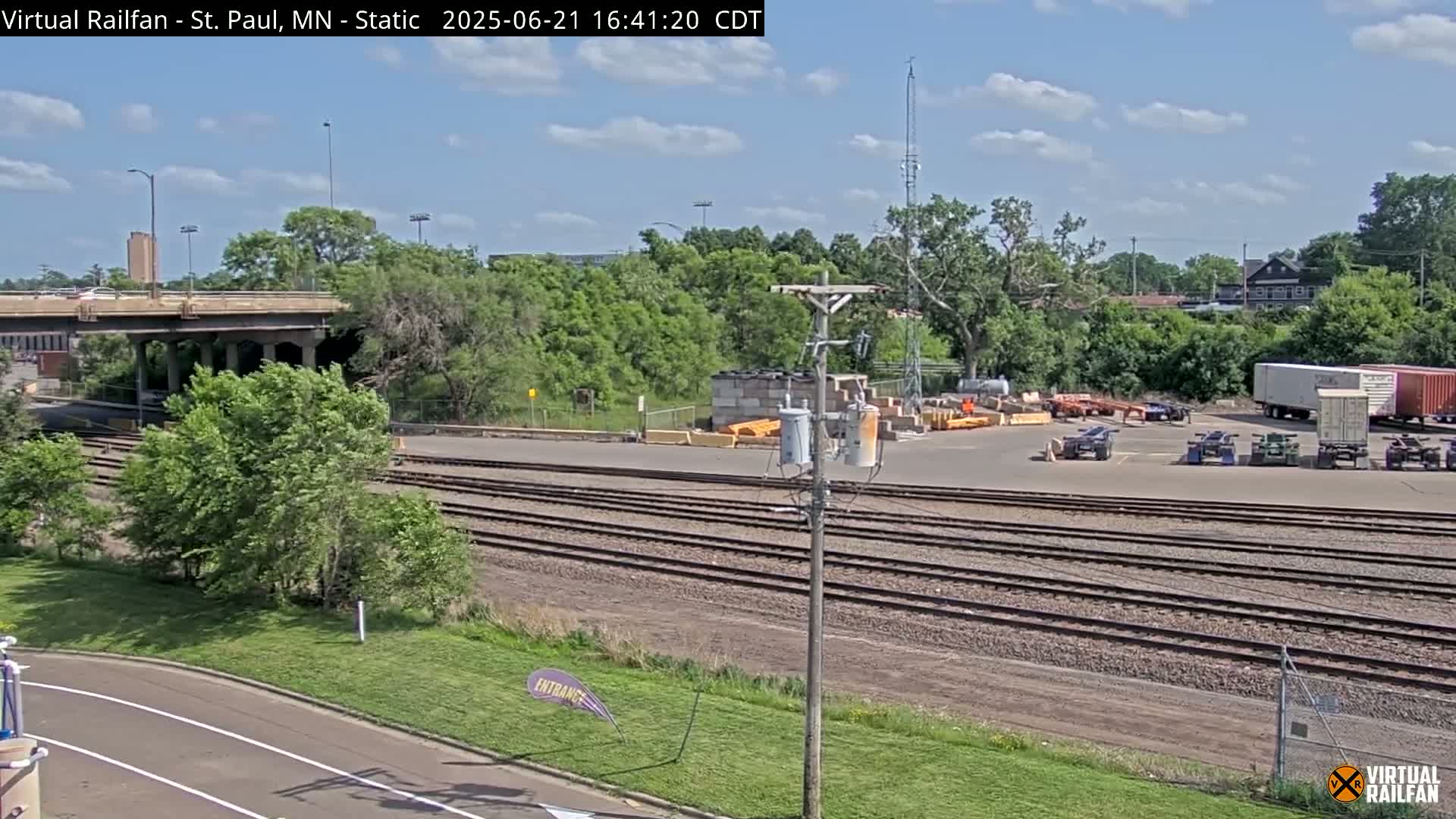 Saint Paul Railroad Crossing Live Cam - Saint Paul, Ramsey, Minnesota, USA