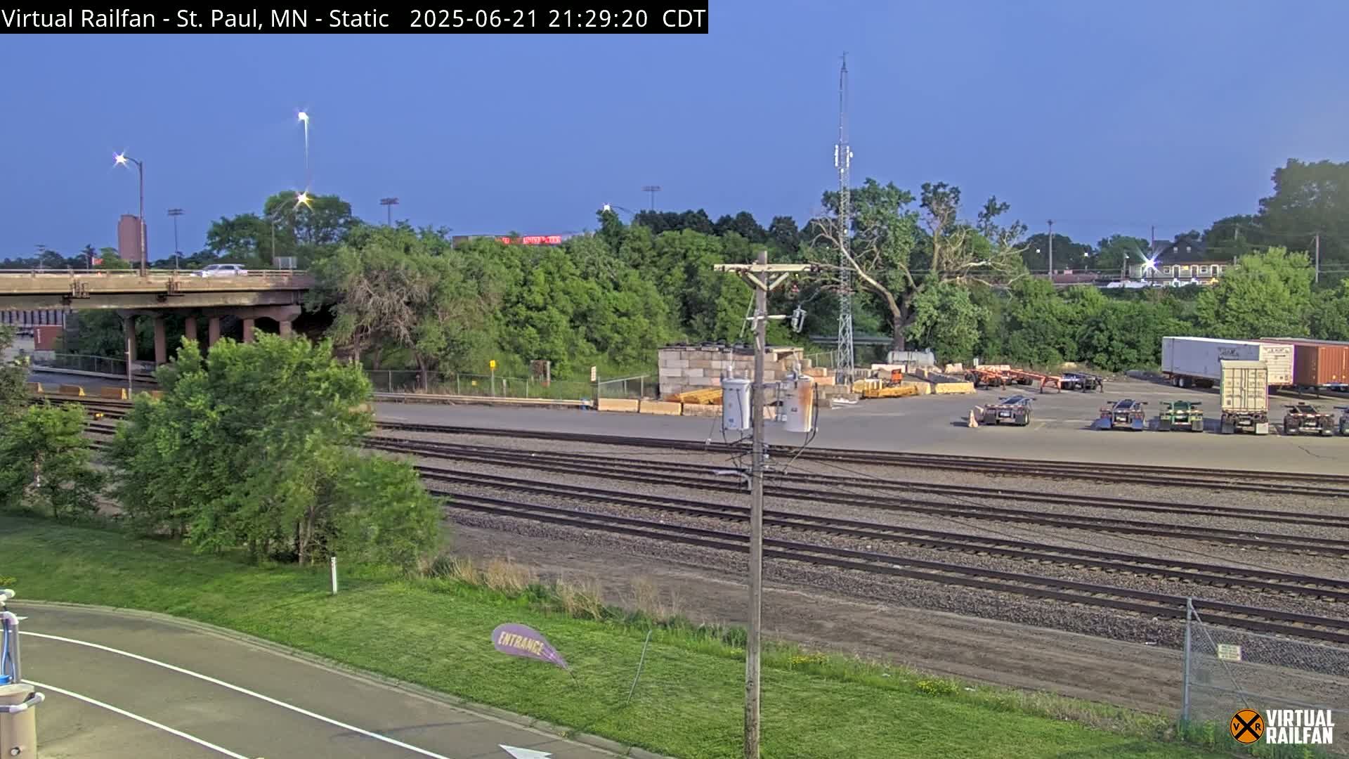 Saint Paul Railroad Crossing Live Cam - Saint Paul, Ramsey, Minnesota, USA