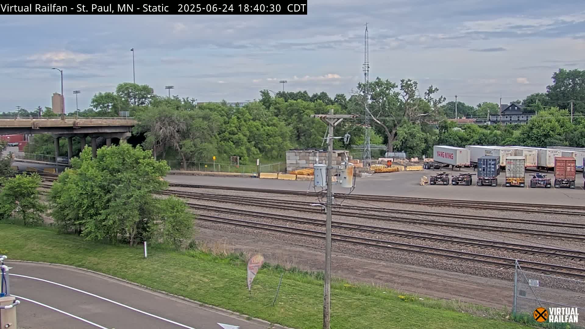 Saint Paul Railroad Crossing Live Cam - Saint Paul, Ramsey, Minnesota, USA