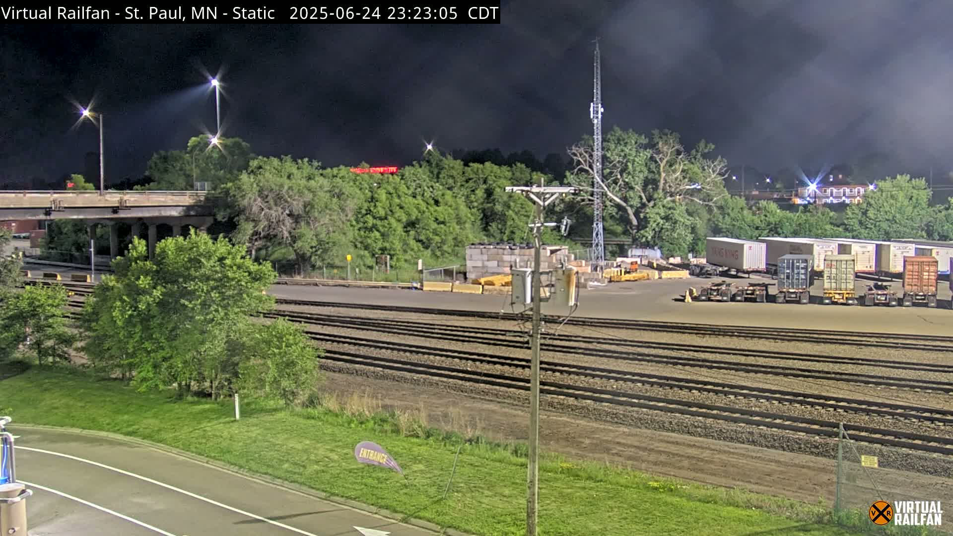 Saint Paul Railroad Crossing Live Cam - Saint Paul, Ramsey, Minnesota, USA