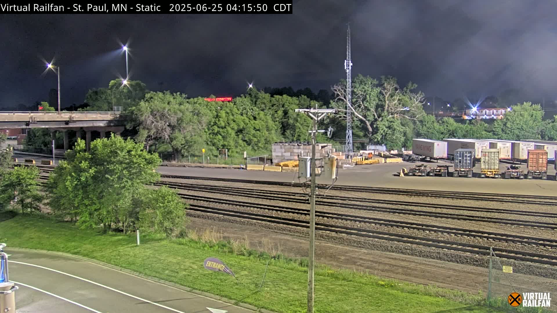 Saint Paul Railroad Crossing Live Cam - Saint Paul, Ramsey, Minnesota, USA