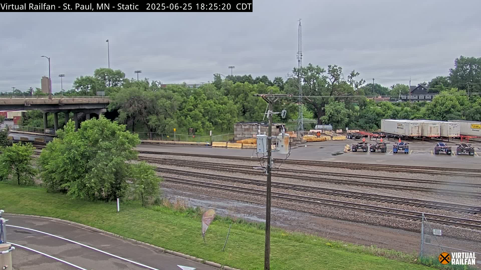 Saint Paul Railroad Crossing Live Cam - Saint Paul, Ramsey, Minnesota, USA